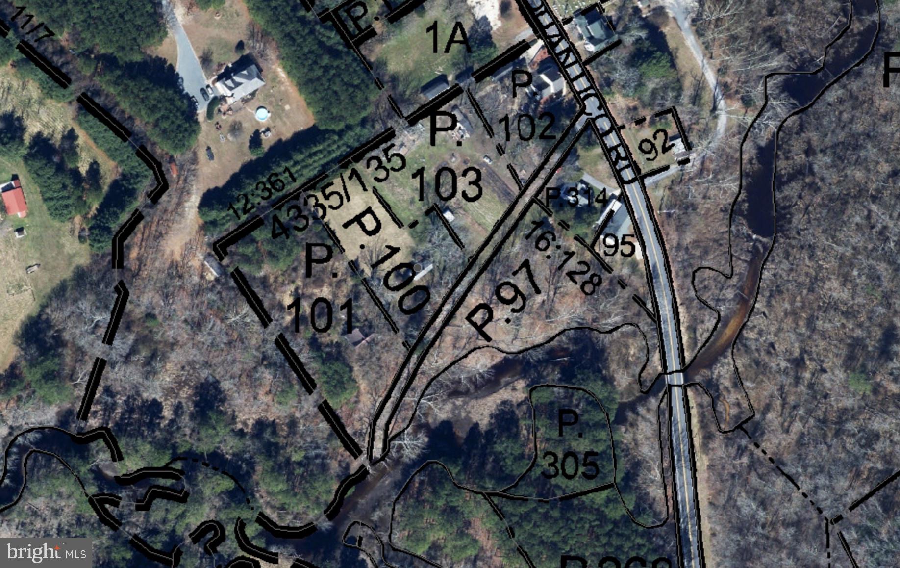 This is one of those lots that you need to see to truly appreciate it!  It is a spacious lot and in addition to the privacy, it also has a great view!  Don't hesitate to take a look at this property.  There is an old building on the property that is in need of removal.  Great property!  Don't wait to take a look!!!!