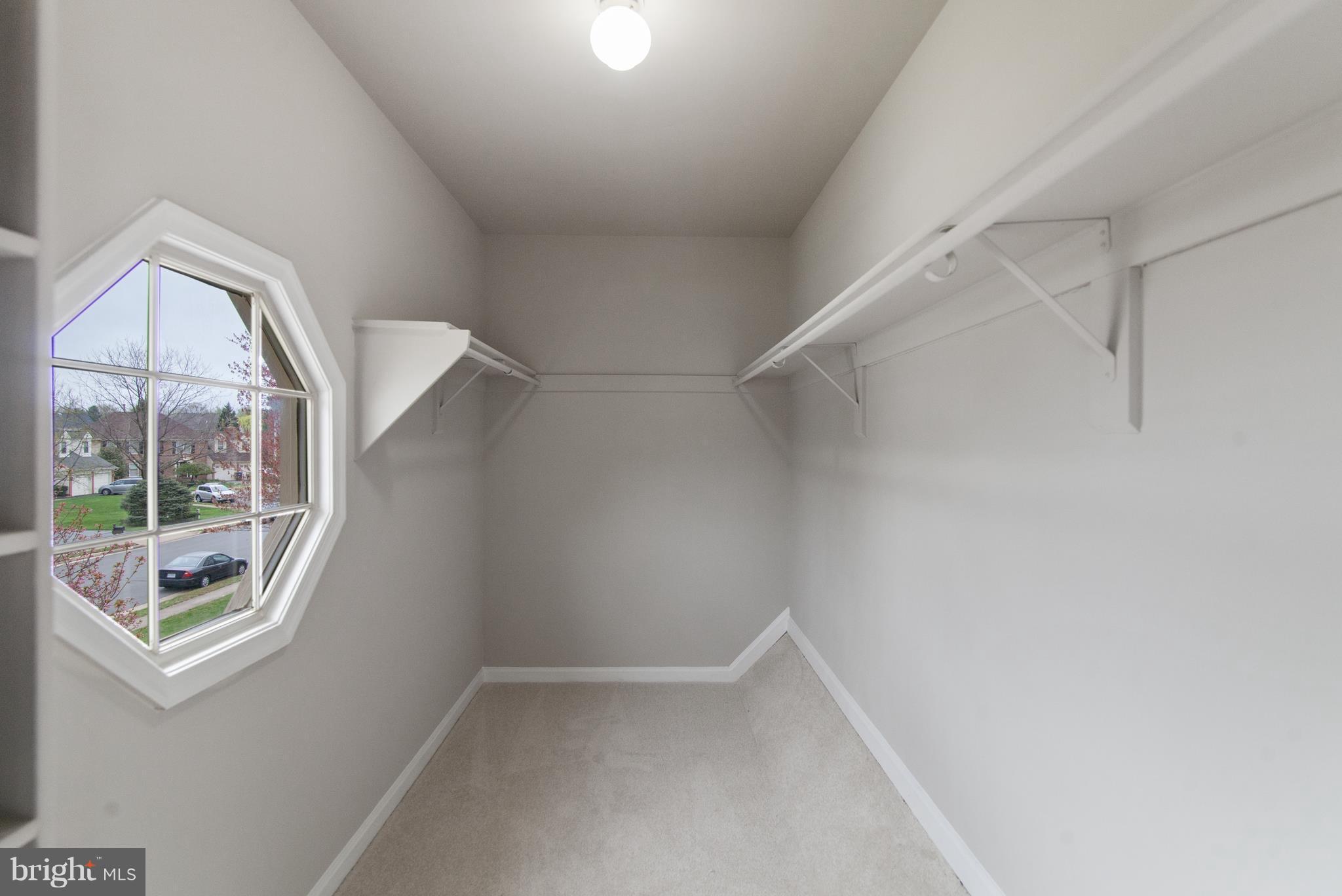 WELLINGTON/CLOVERHILL - Residential
