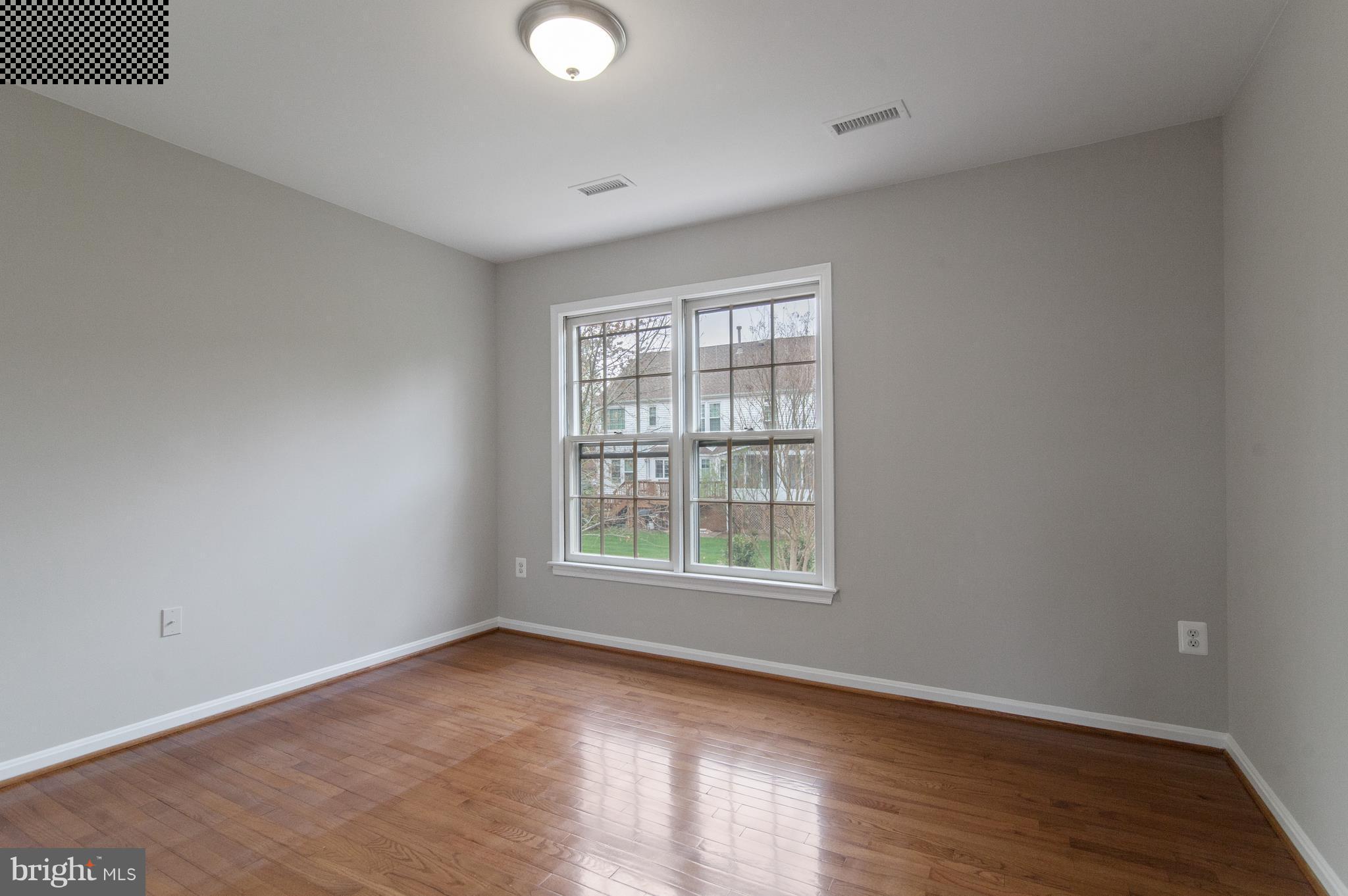 WELLINGTON/CLOVERHILL - Residential