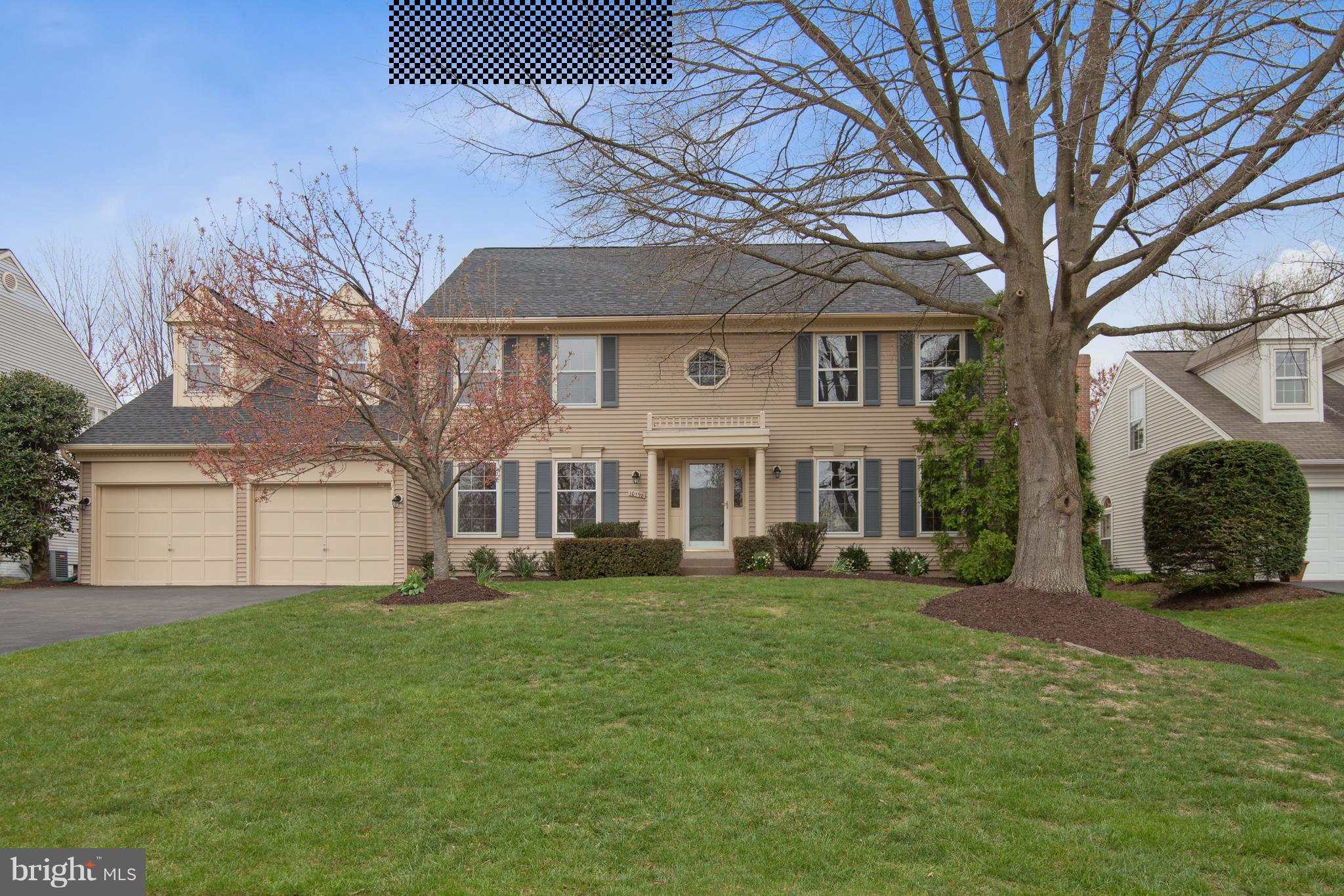 Beautiful home, Nice subdivision, Nice back yard with large brick patio, Huge closet master bedroom, Luxurious Master bathroomwith Beautiful tub.