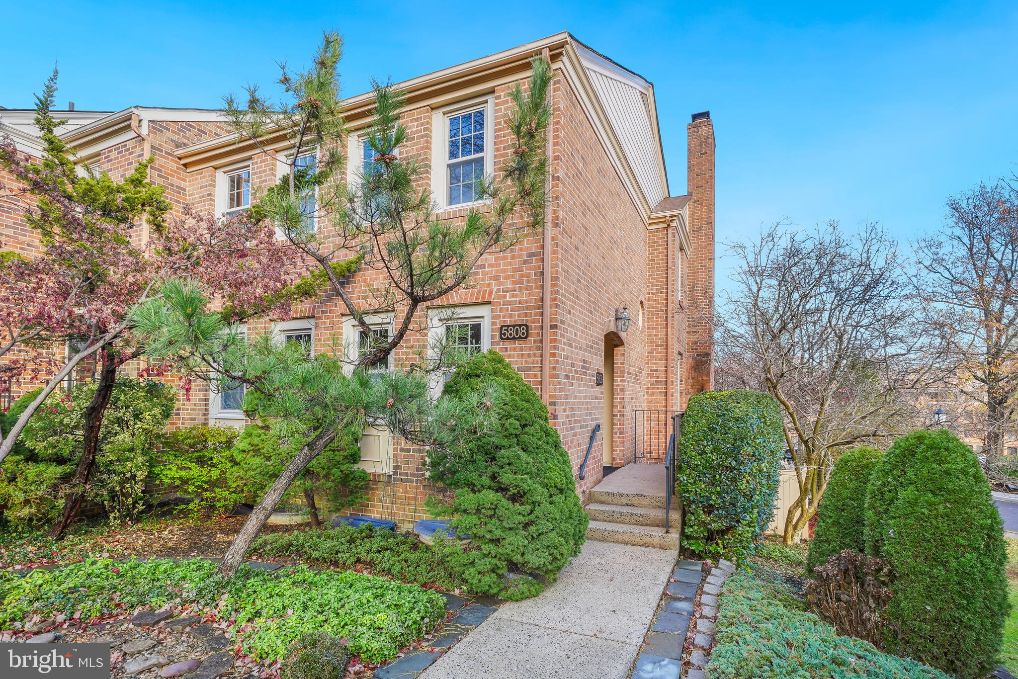 OLD GEORGETOWN VILLAGE - Residential