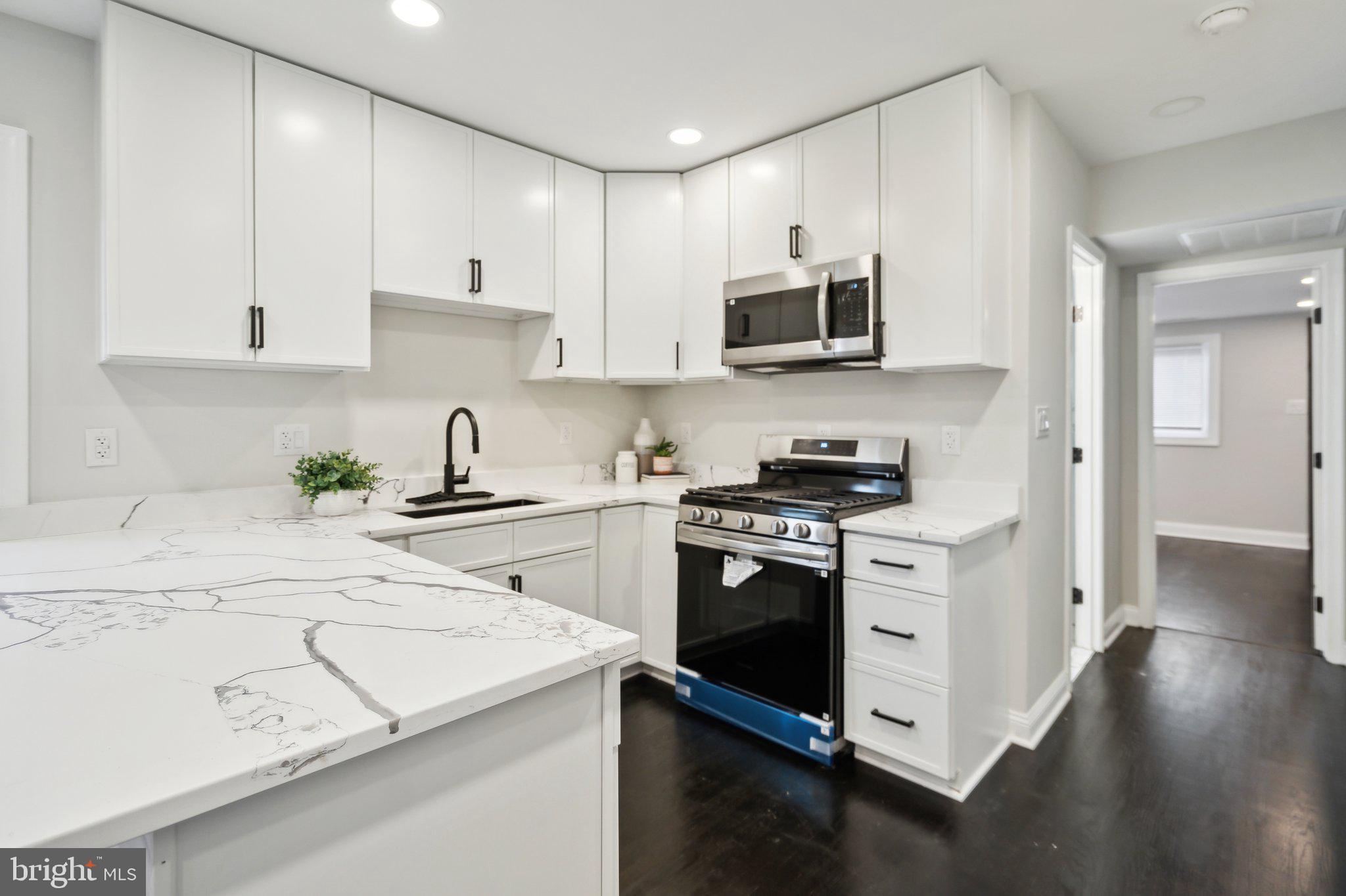 CARMODY HILLS - Residential