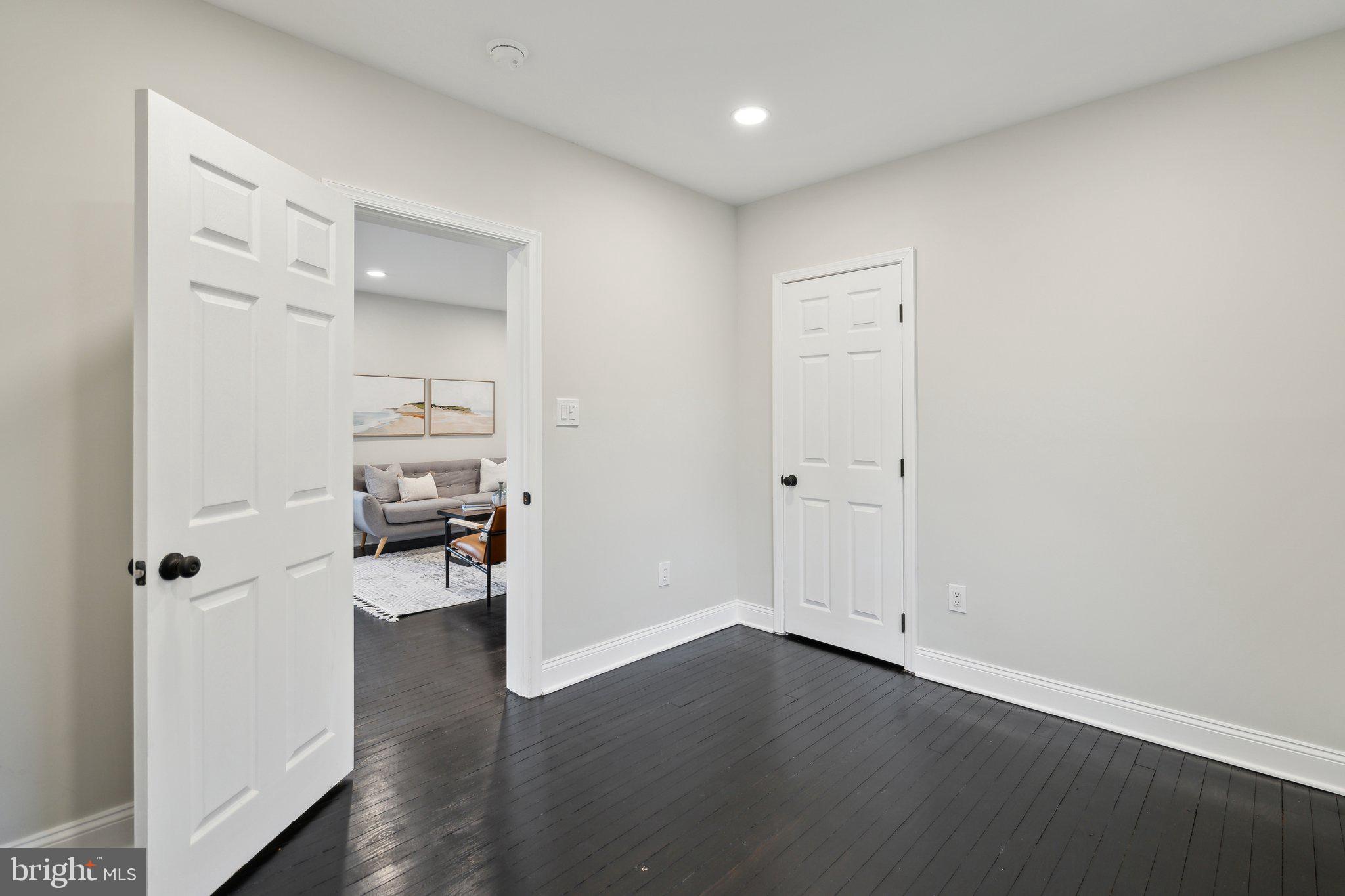 CARMODY HILLS - Residential