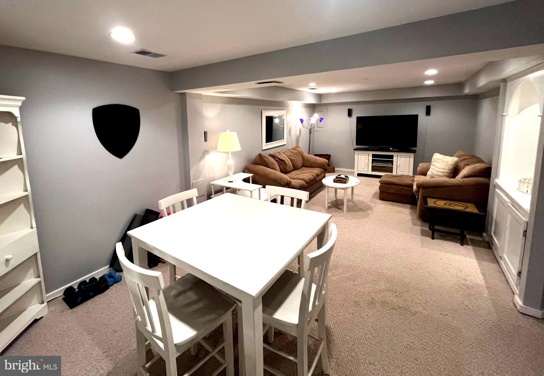 ARROWHEAD - Residential