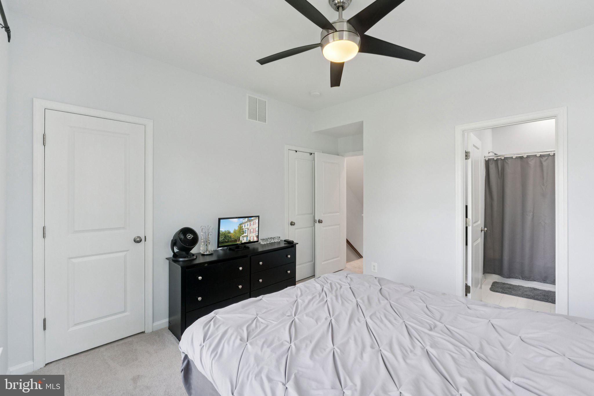 GALLERY PARK - Residential