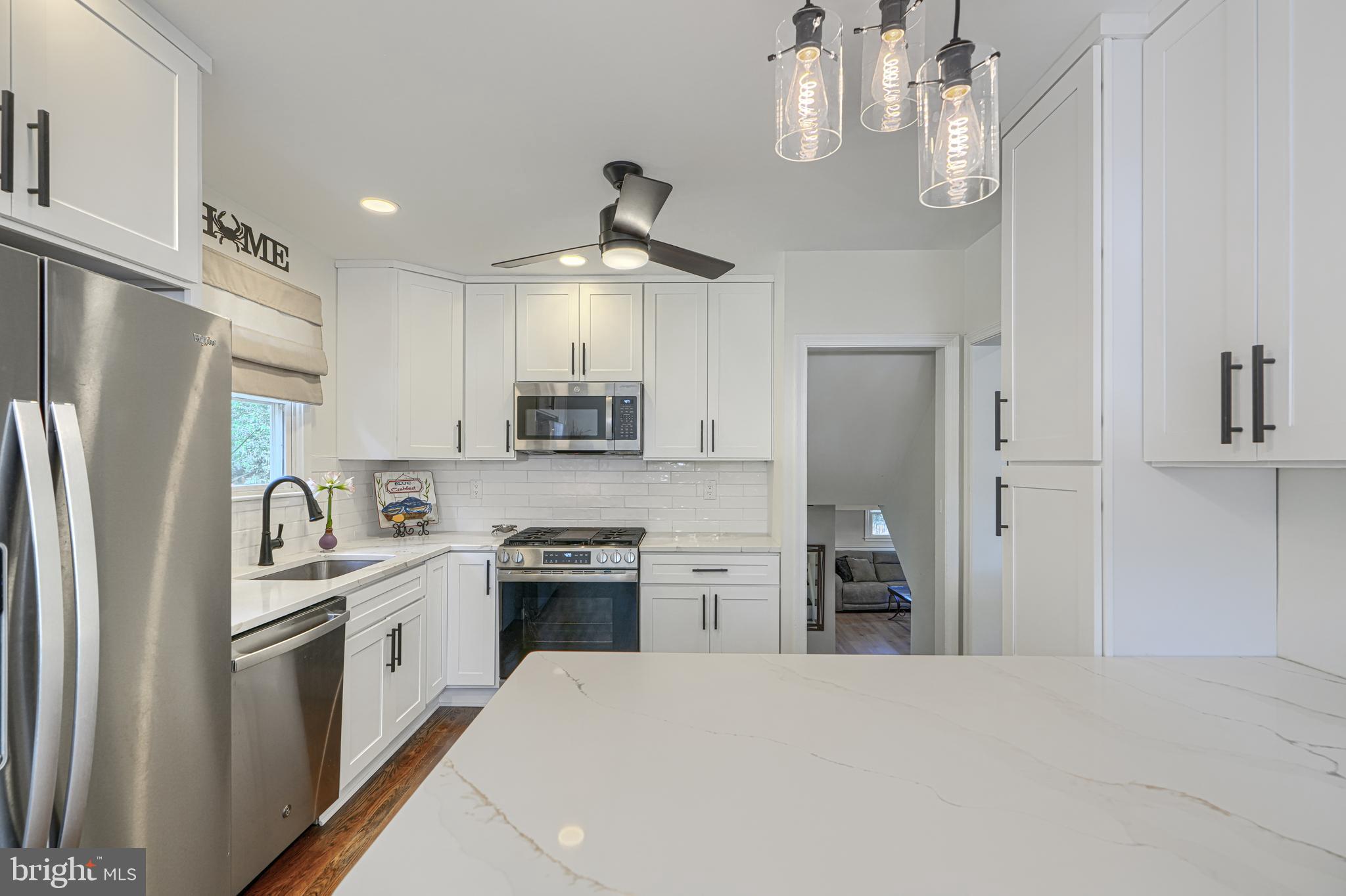 RIDGEFIELD - Residential