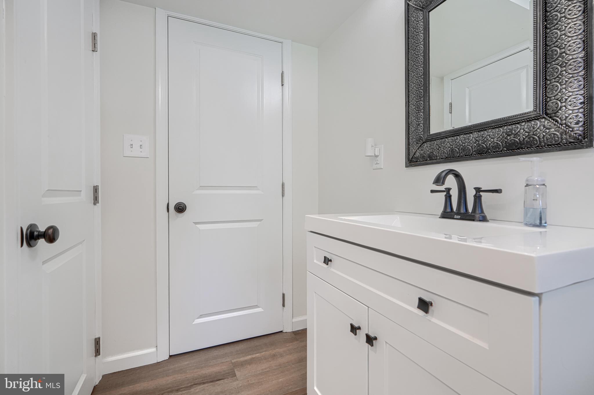 RIDGEFIELD - Residential