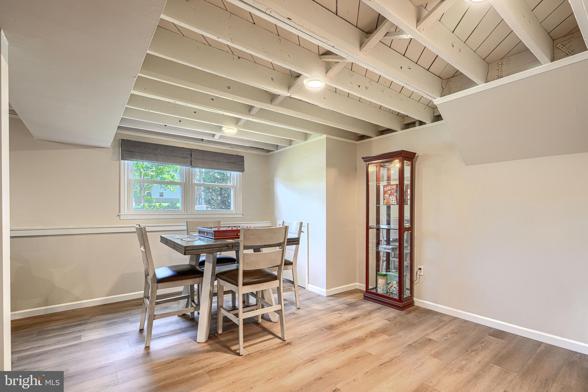 RIDGEFIELD - Residential