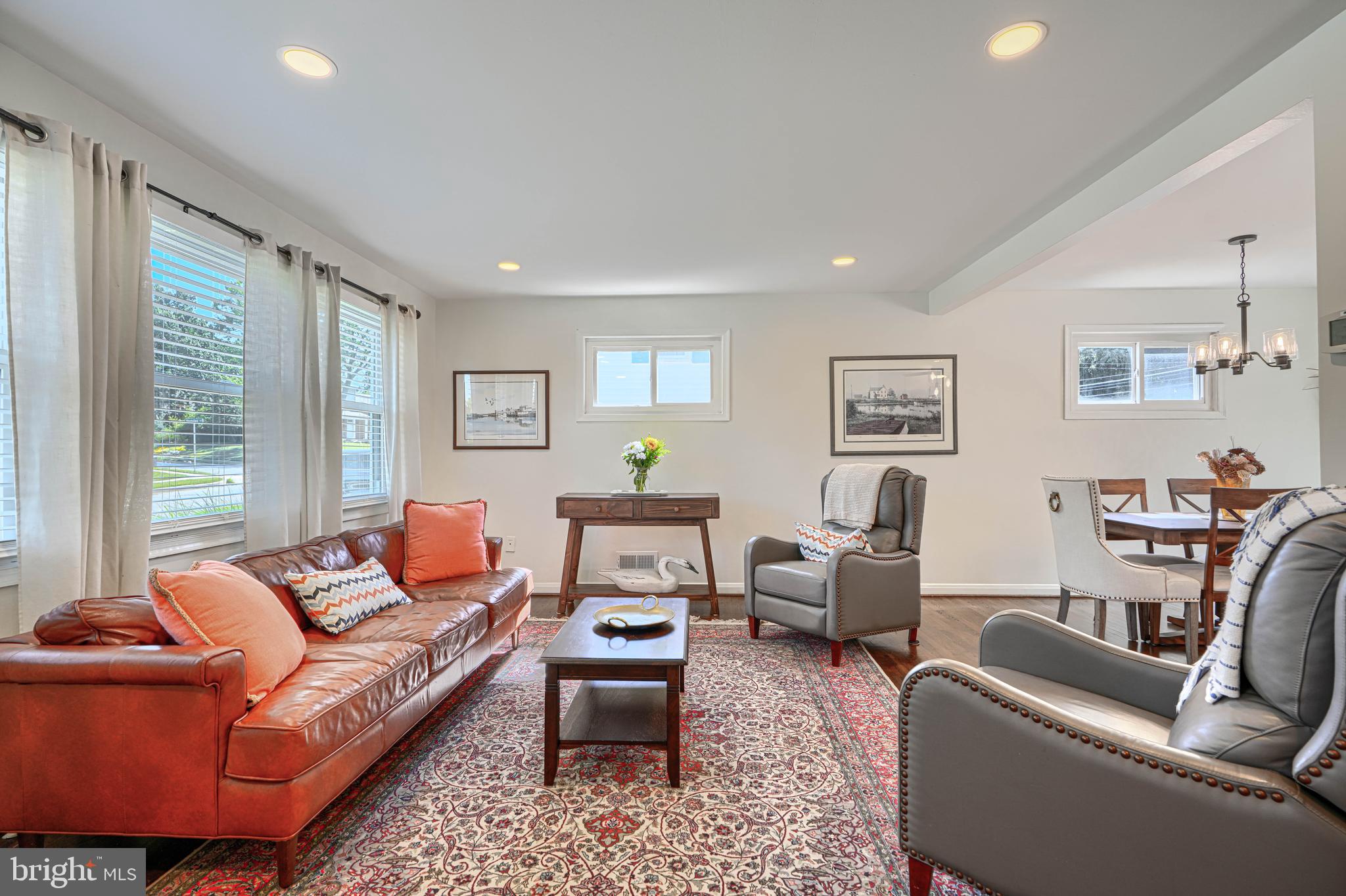 RIDGEFIELD - Residential