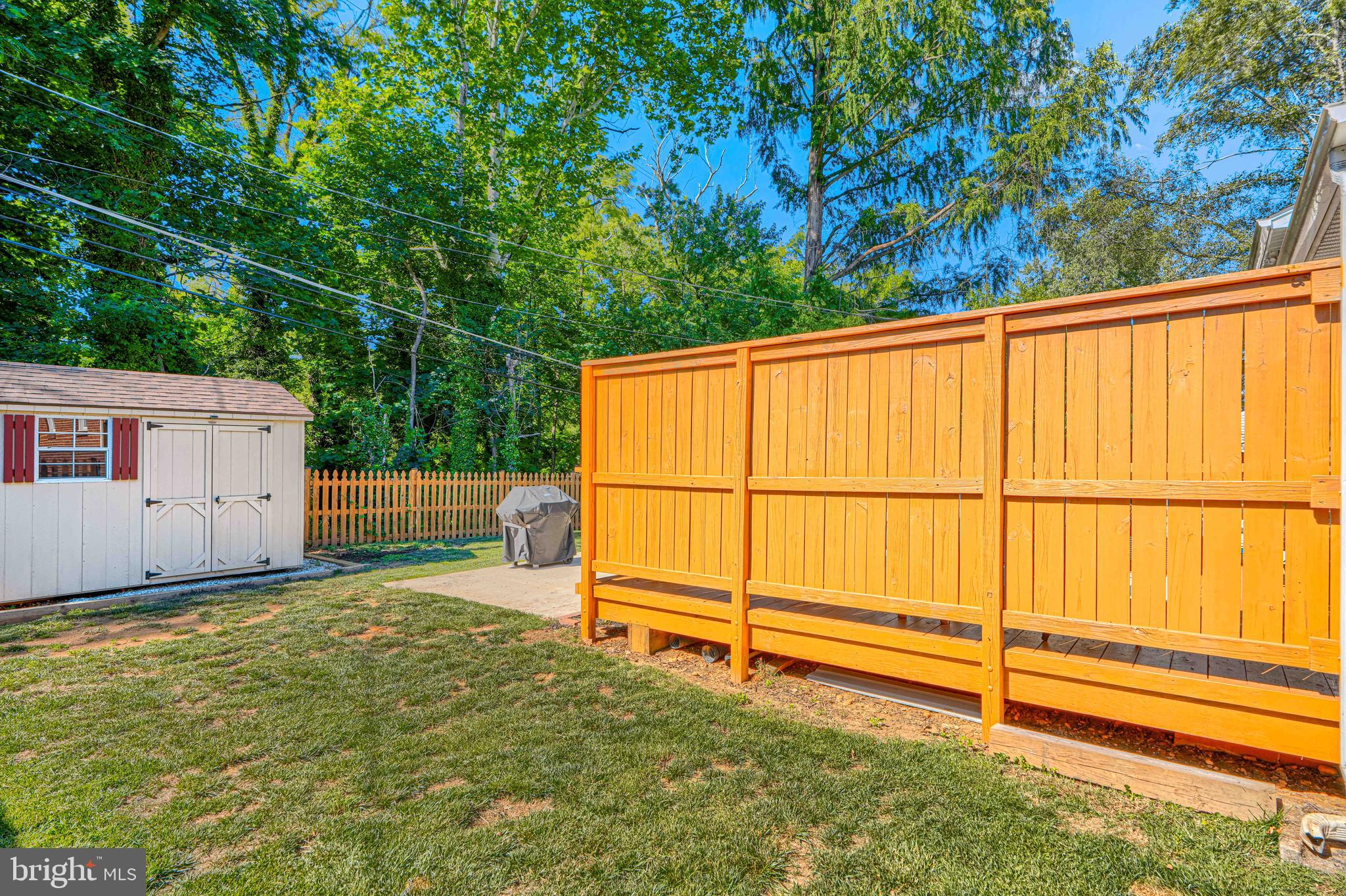 RIDGEFIELD - Residential