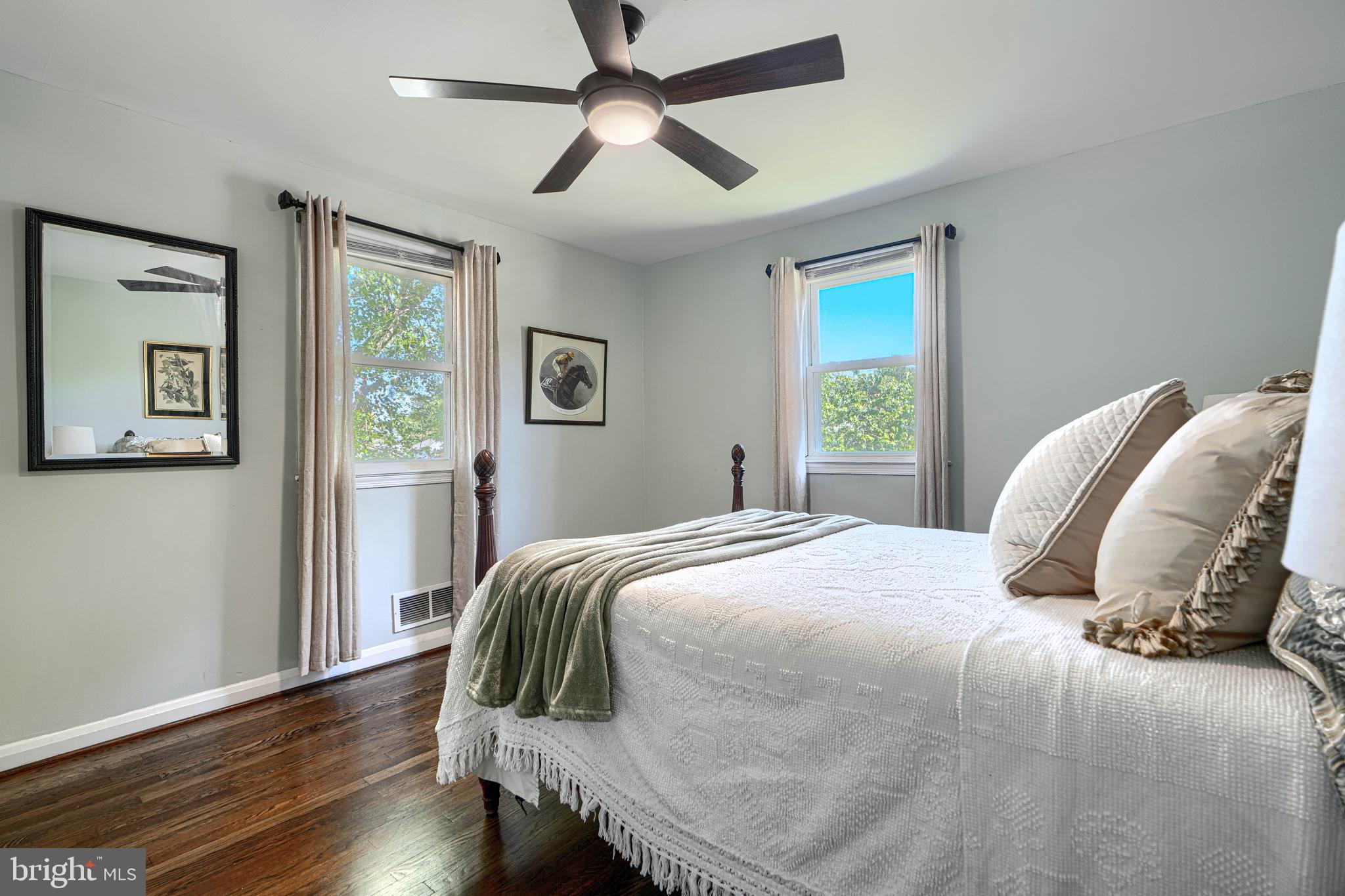 RIDGEFIELD - Residential