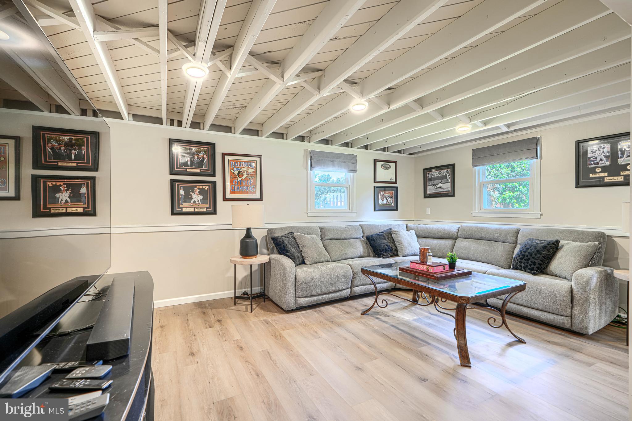 RIDGEFIELD - Residential