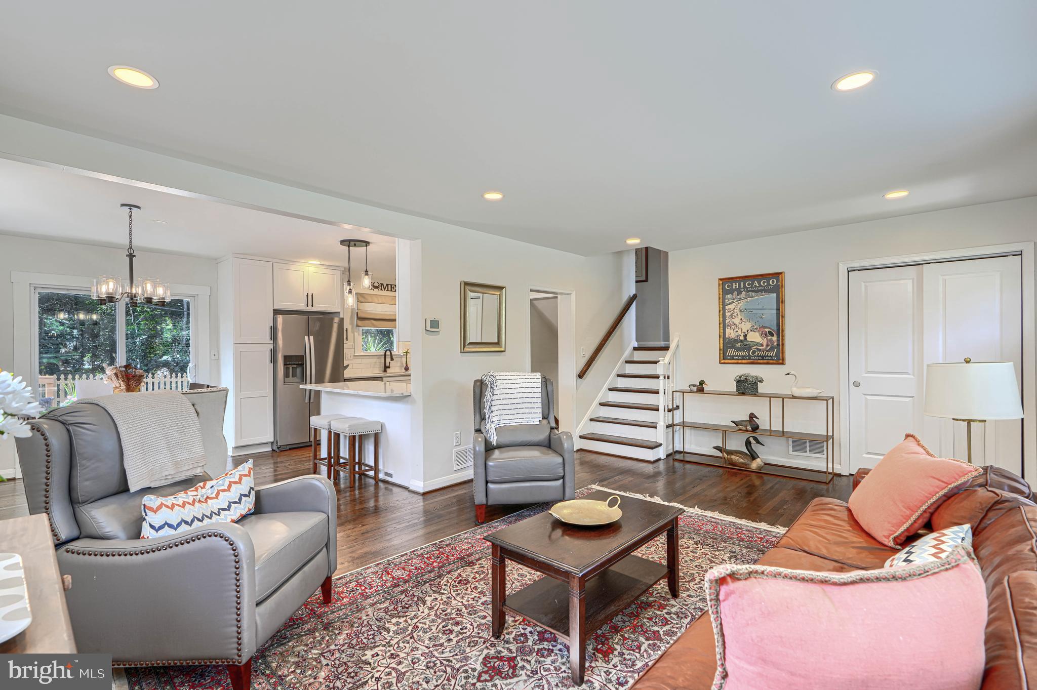 RIDGEFIELD - Residential