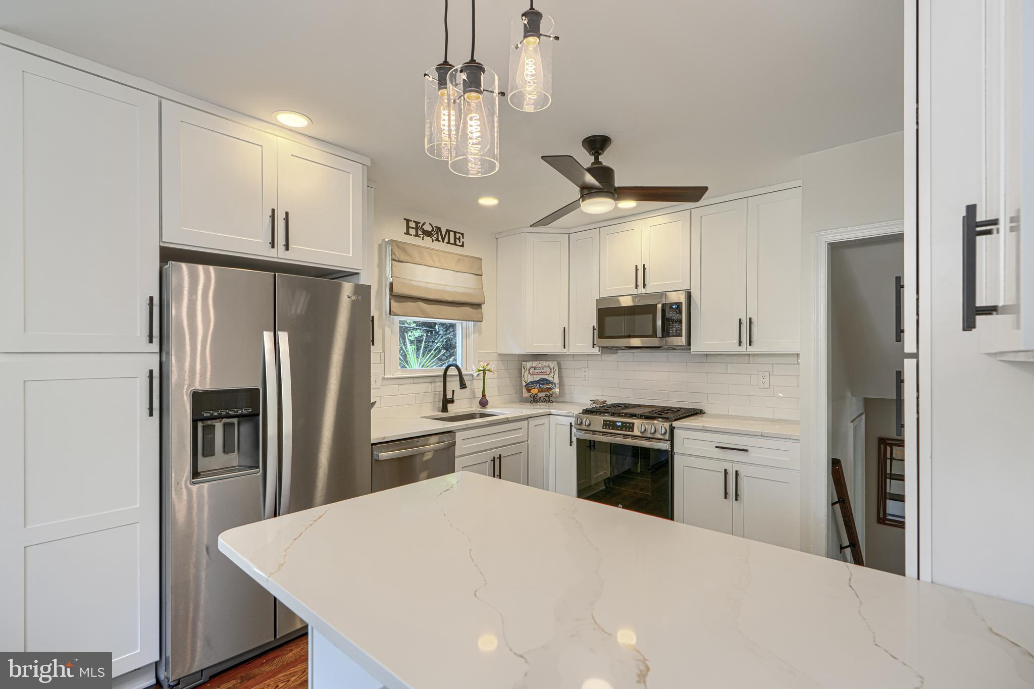 RIDGEFIELD - Residential