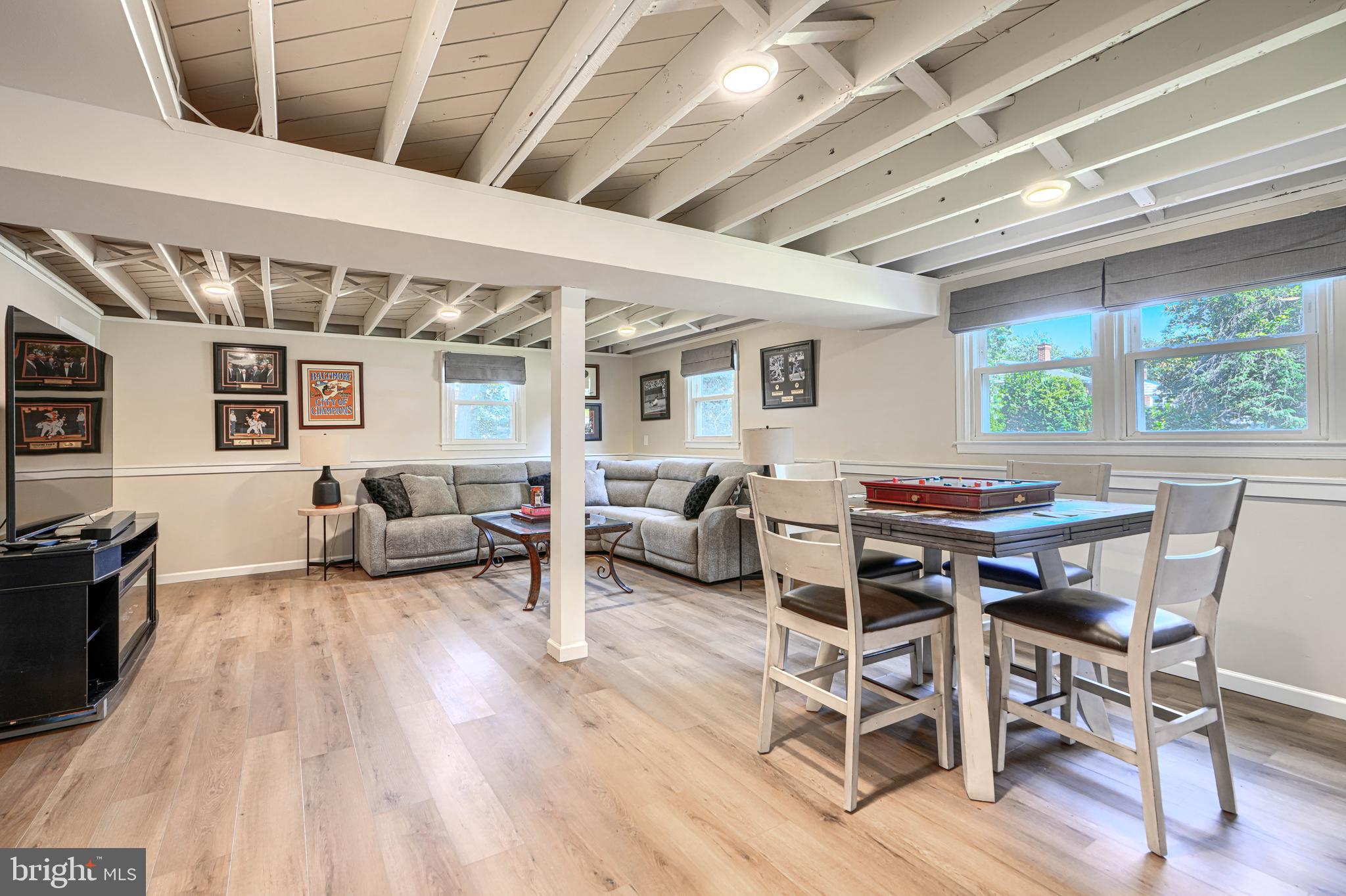 RIDGEFIELD - Residential