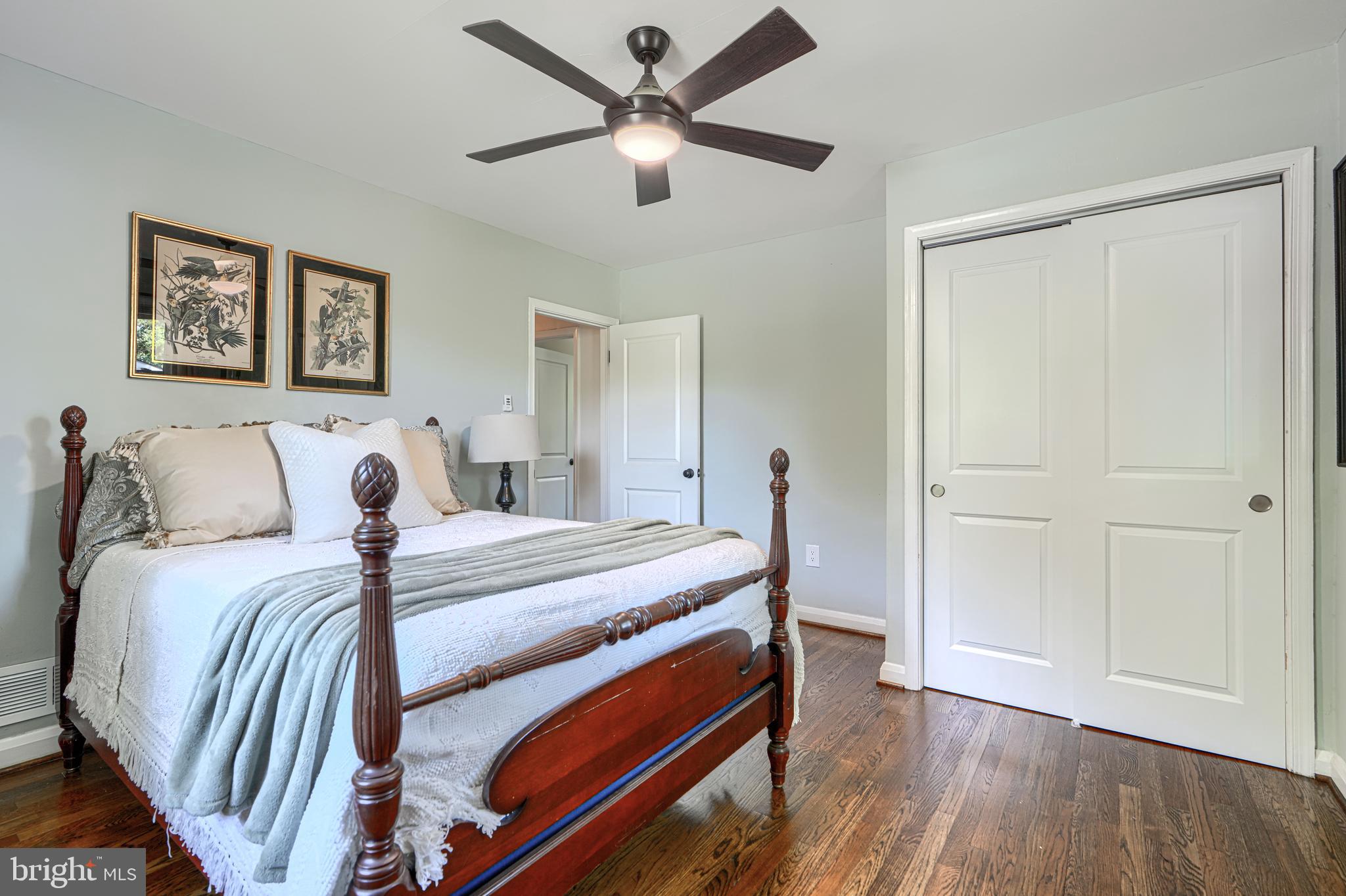 RIDGEFIELD - Residential