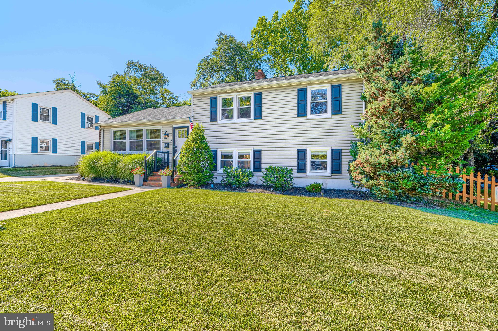 RIDGEFIELD - Residential