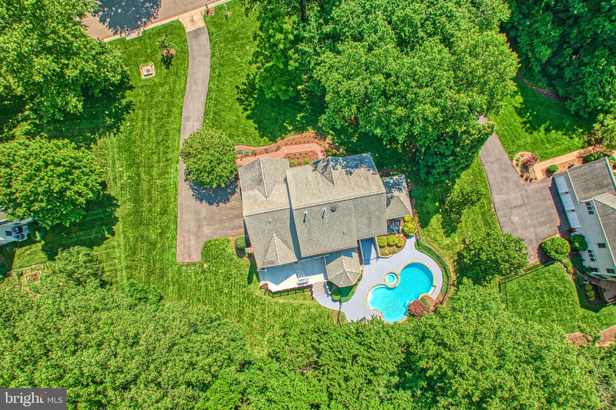 WOODLAND ESTATES - Residential