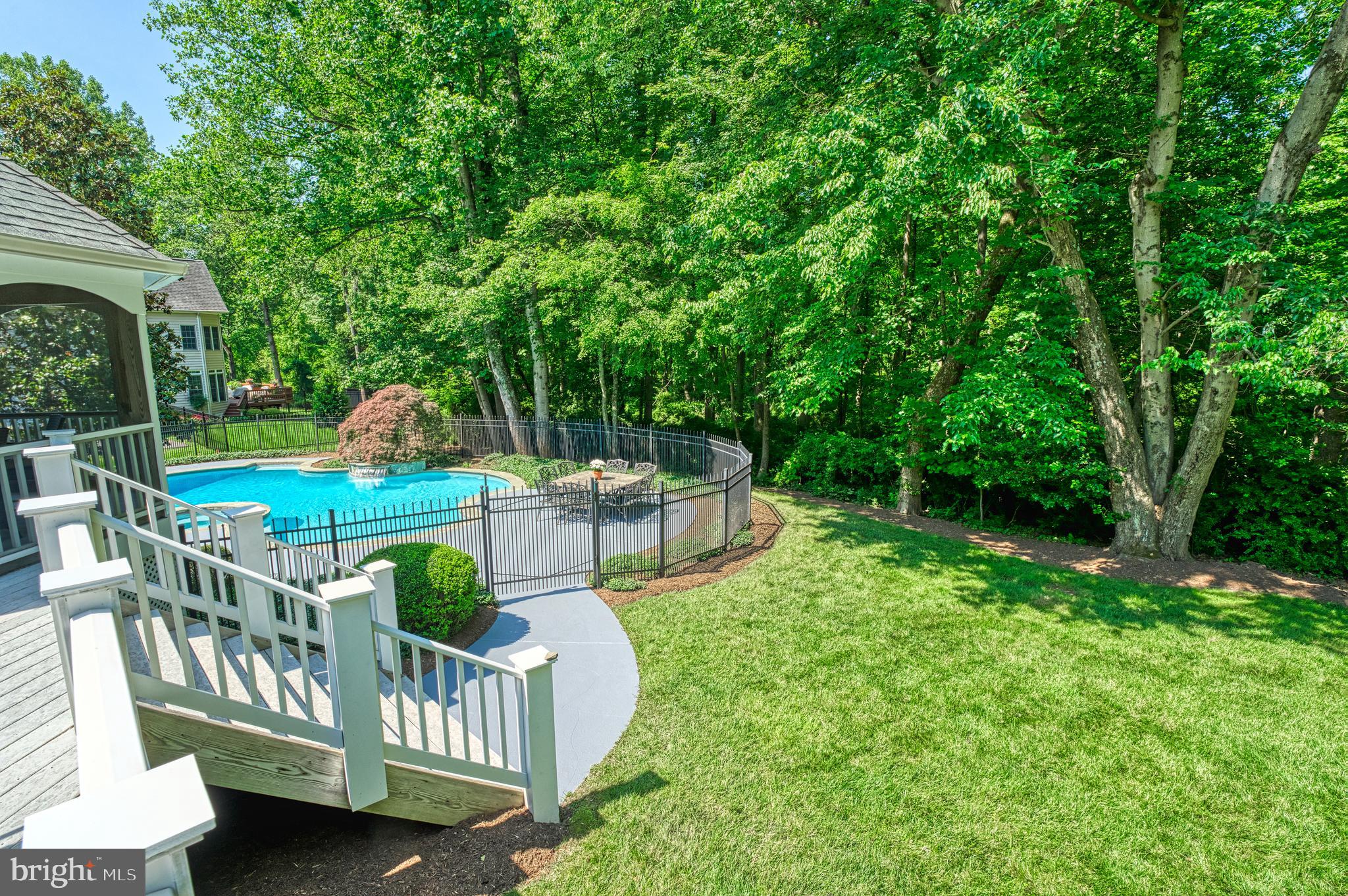 WOODLAND ESTATES - Residential