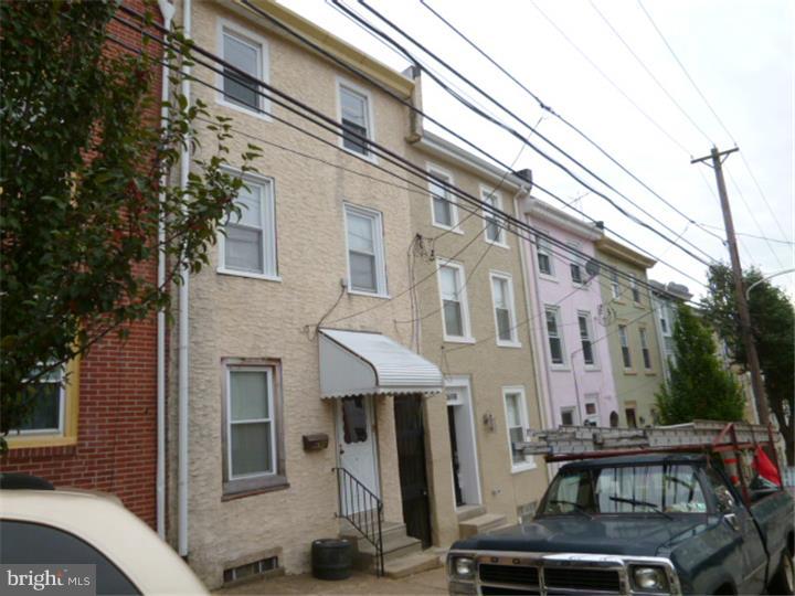 4 bedroom house 2 bath house that is in need of rehab. 3 story 4 Bedroom in east falls, many rehabs and new construction in area. This is on the level part of the street. All offers will be presented, $5,000 certified deposit and proof of funds will be required. AS IS Addendum and buyer will be responsible for u/o. Seller is equitable owner. Recommend to use assurance abstract for tile This is an assignment transaction. Cash or hard money financing only. All offers will be presented