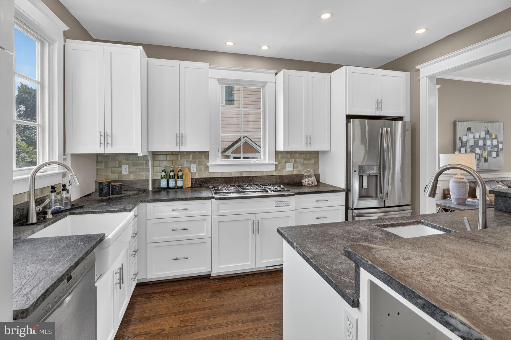 ASHTON HEIGHTS - Residential