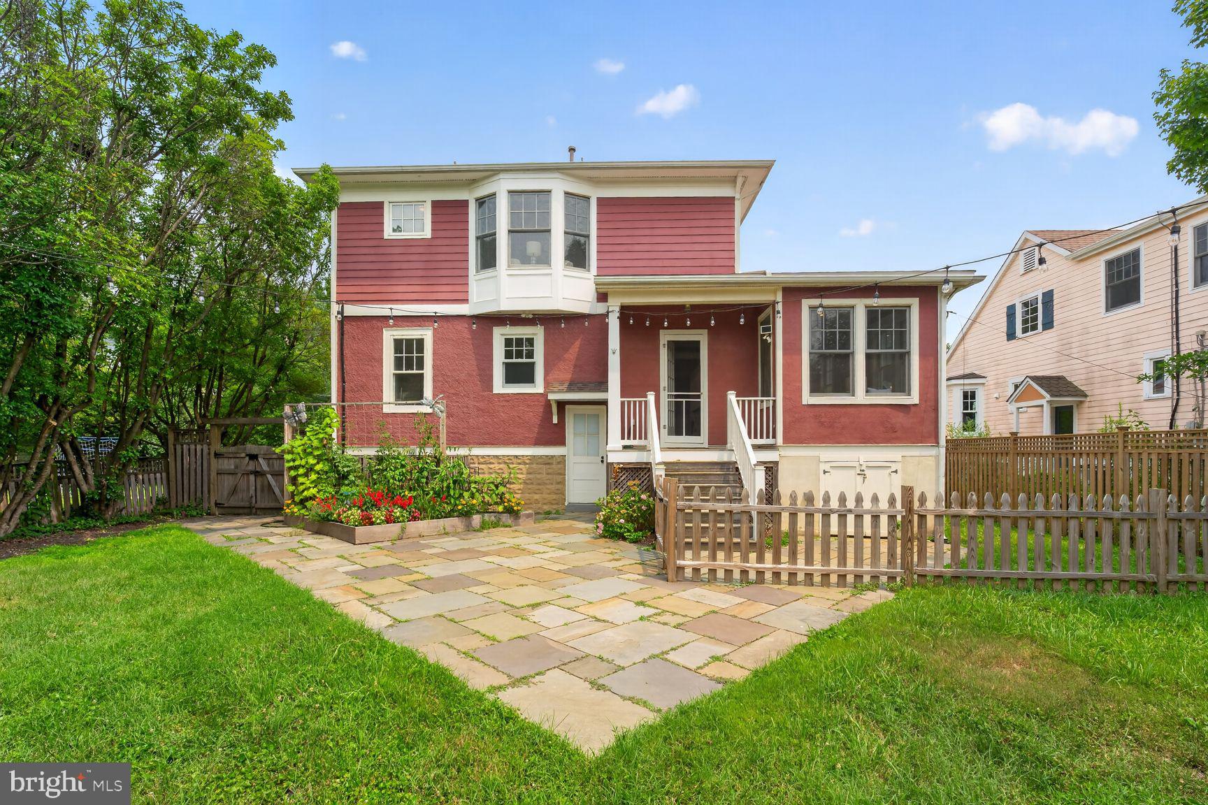 ASHTON HEIGHTS - Residential