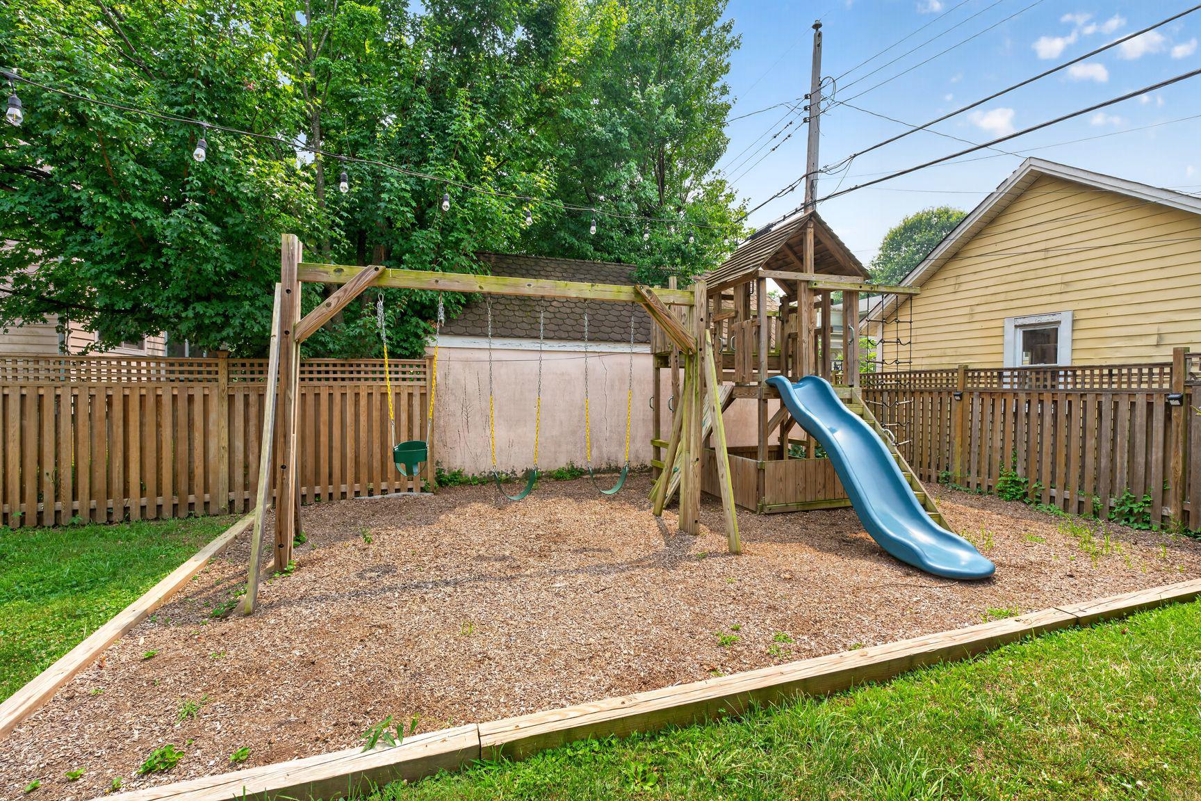 ASHTON HEIGHTS - Residential