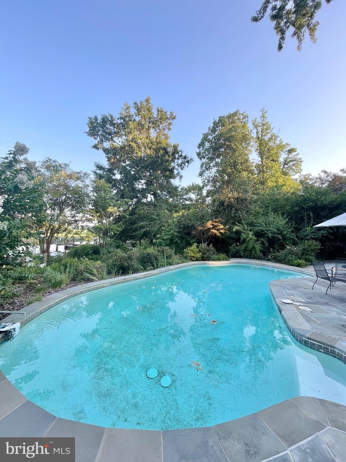 RIVERSIDE ESTATES - Residential