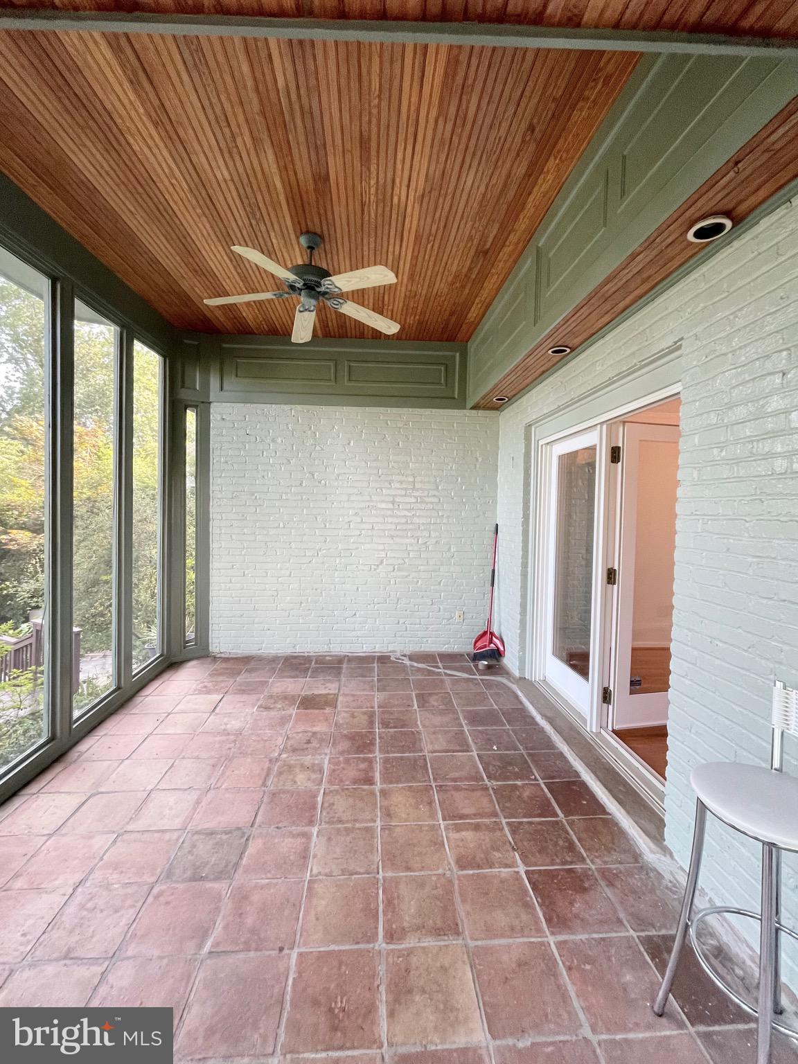 RIVERSIDE ESTATES - Residential