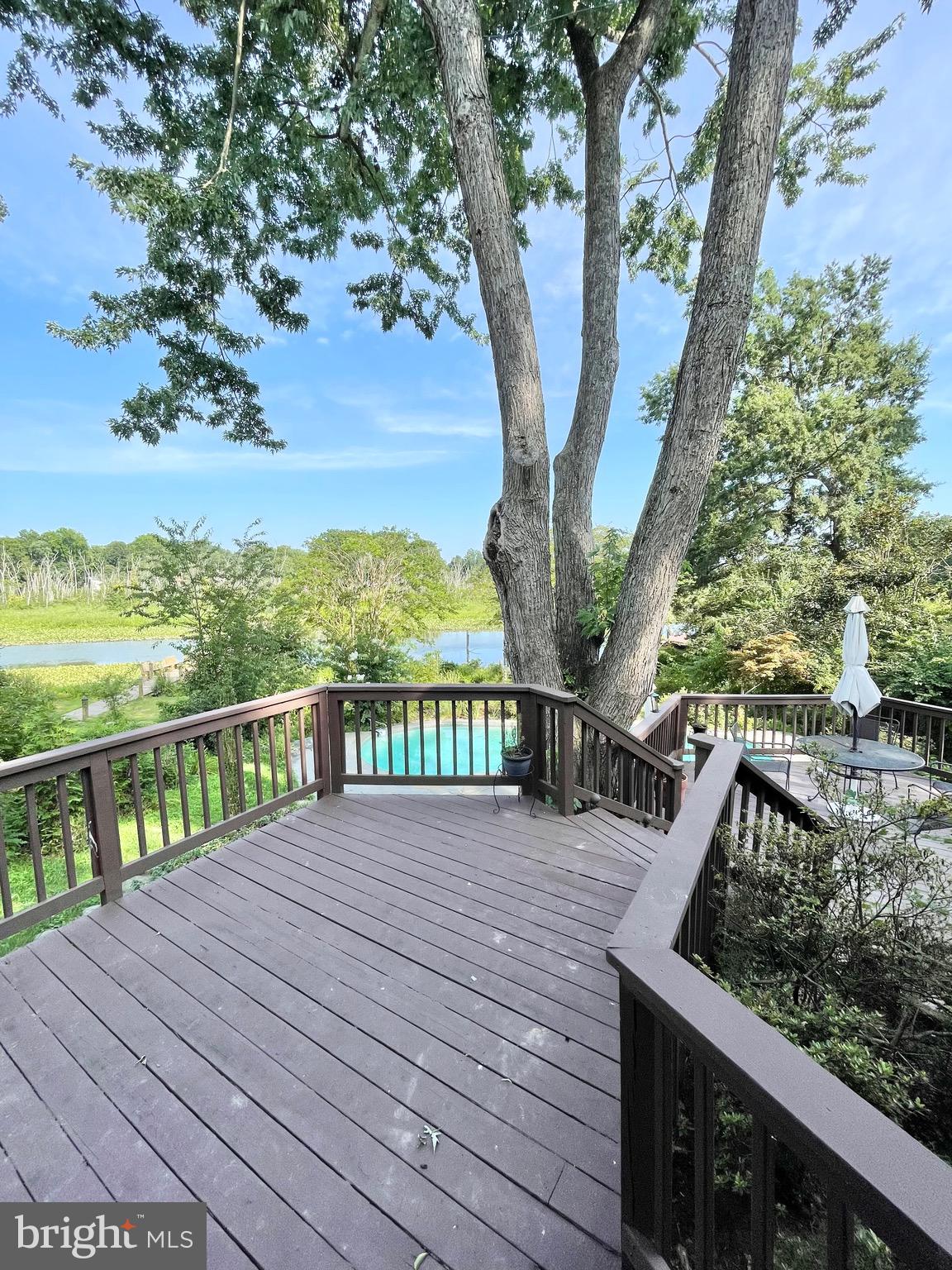 RIVERSIDE ESTATES - Residential