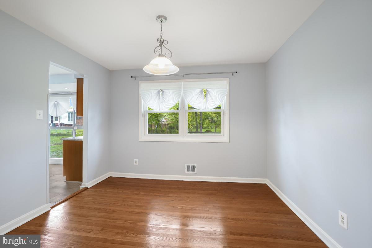 ROSECROFT PARK - Residential Lease
