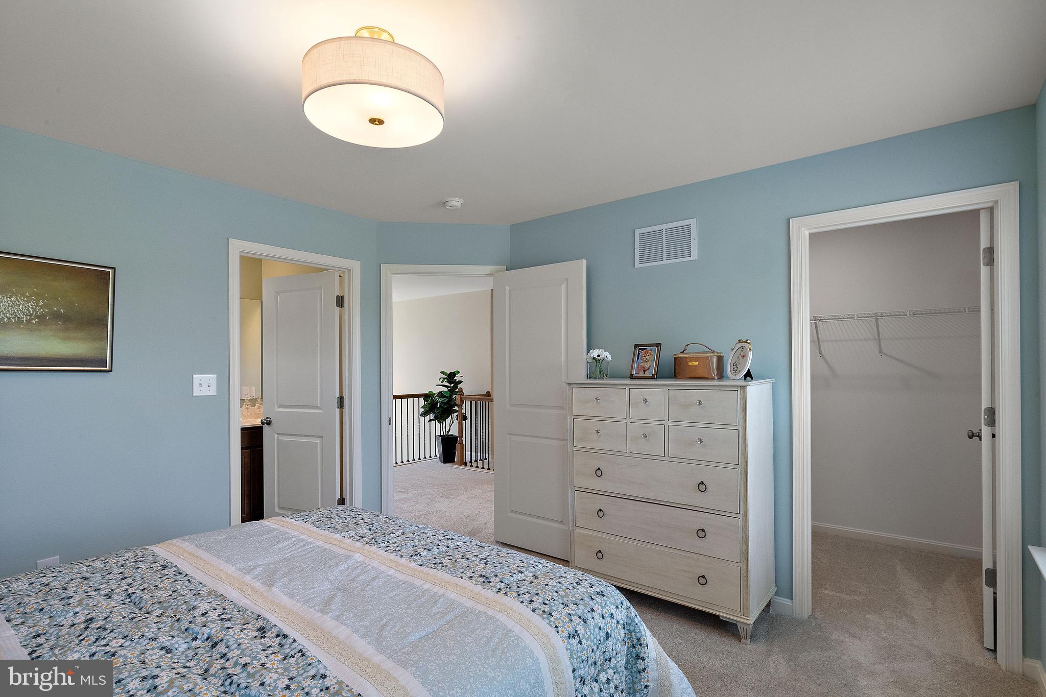 POND VIEW ESTATES - Residential