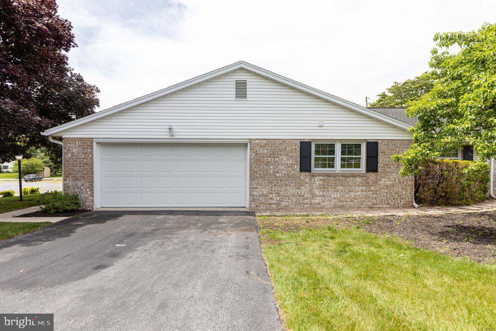 NORTH GUILFORD HILLS - Residential