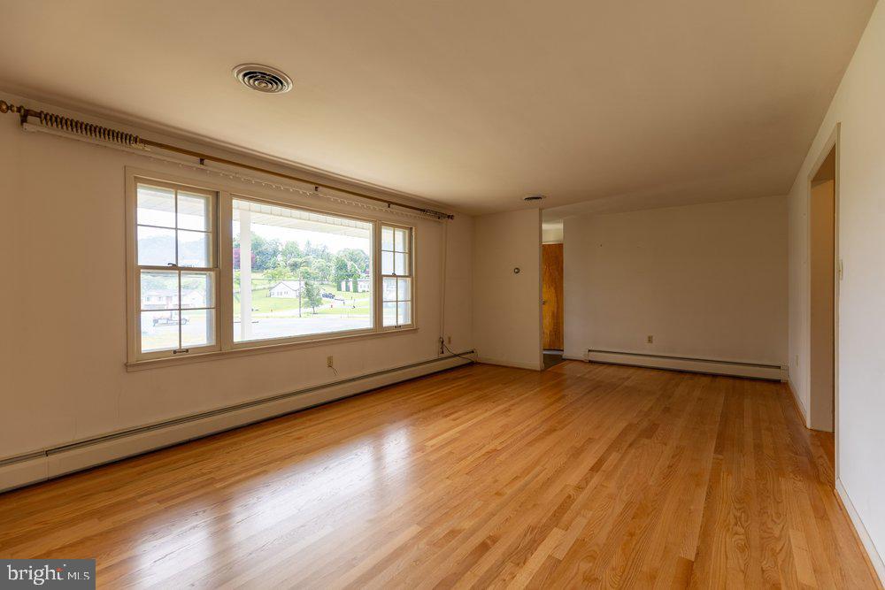NORTH GUILFORD HILLS - Residential