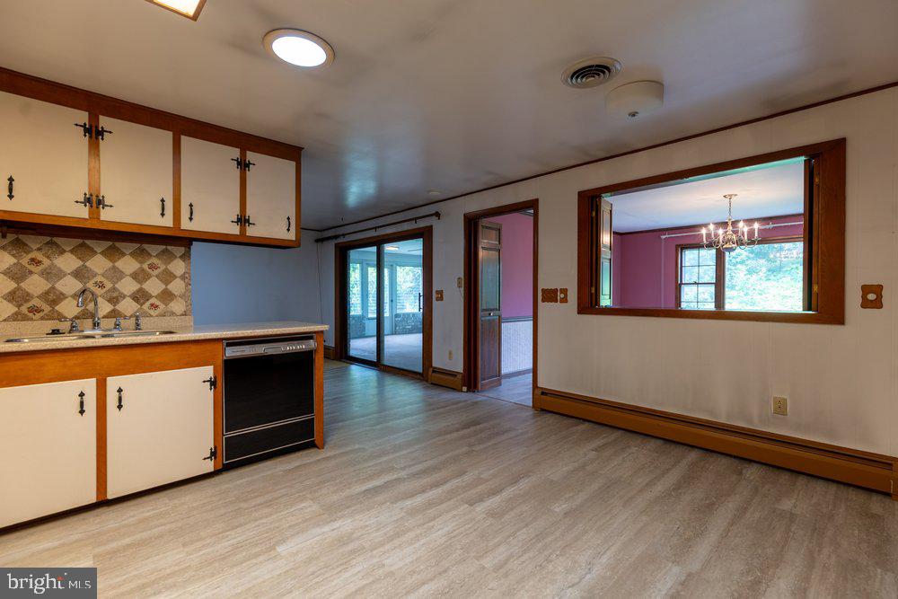 NORTH GUILFORD HILLS - Residential