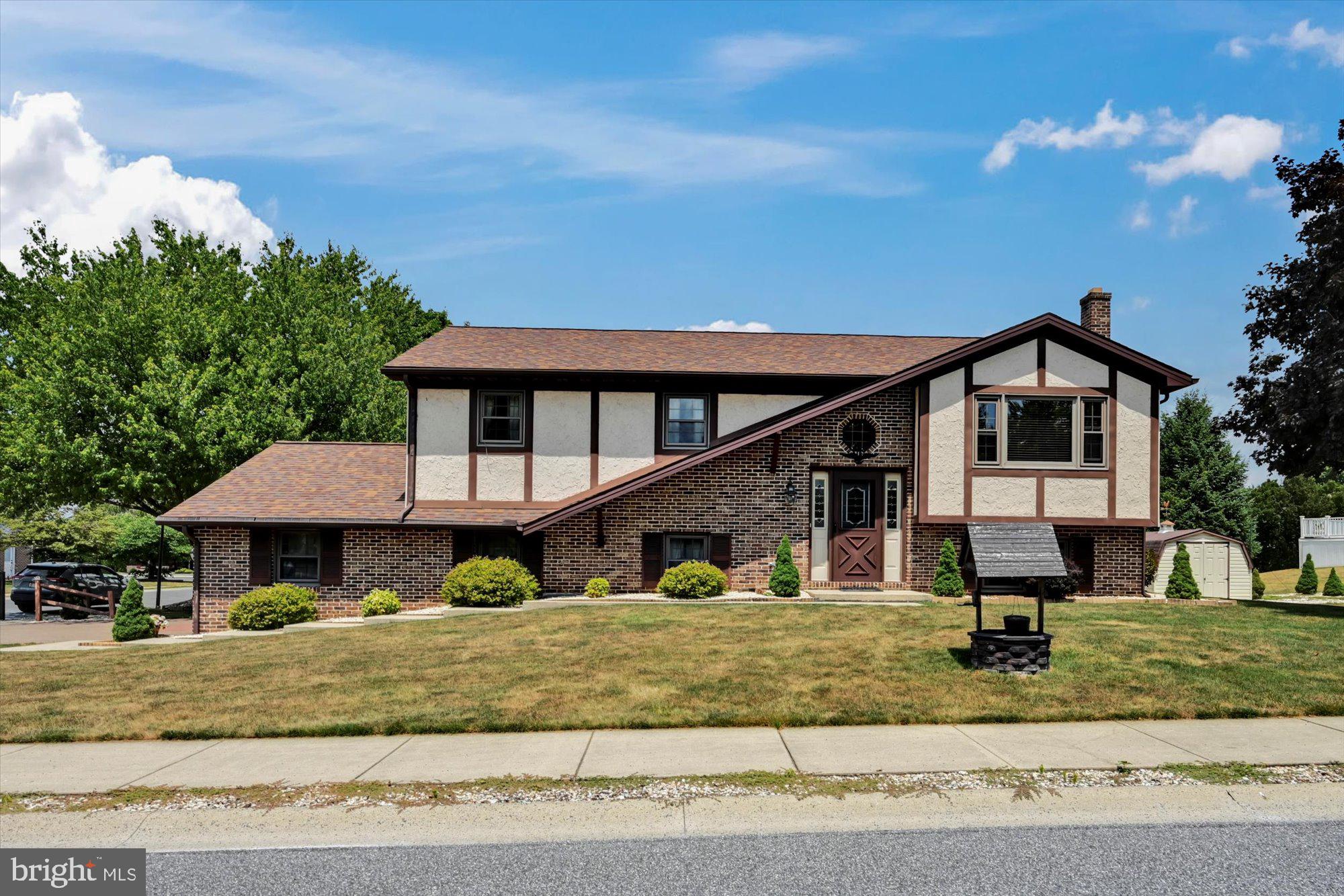 LINCOLN GARDENS - Residential