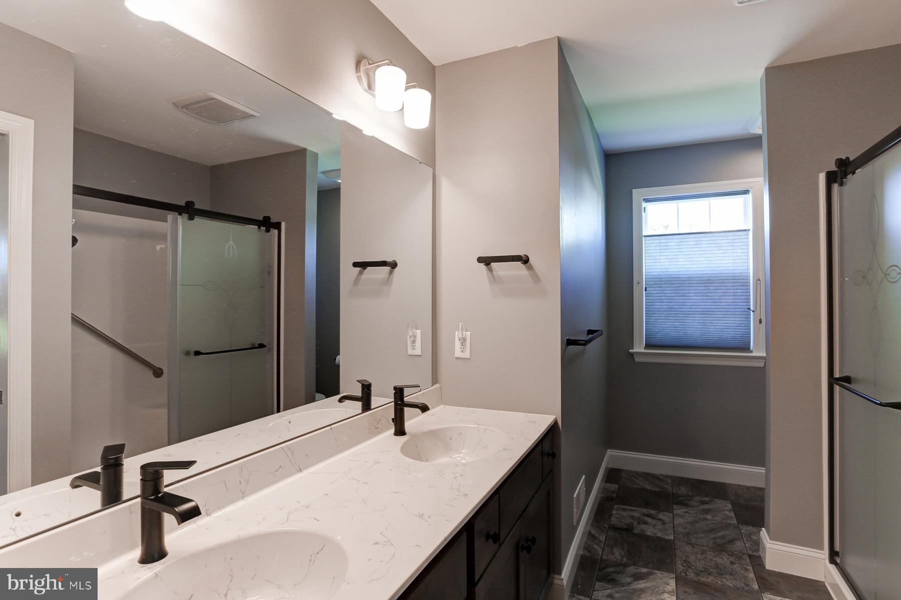 HIGHLAND RIDGE - Residential