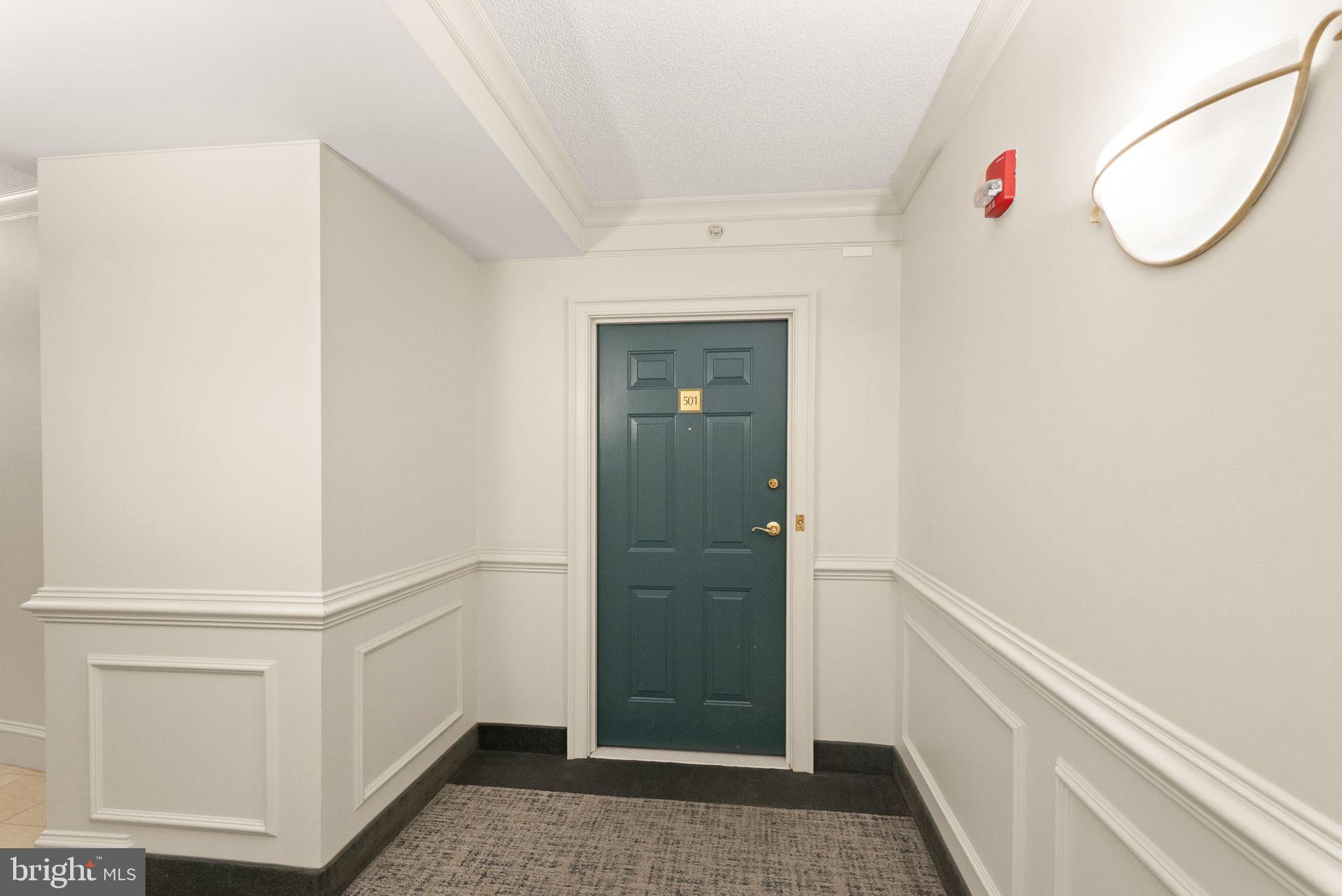 LEXINGTON SQUARE - Residential