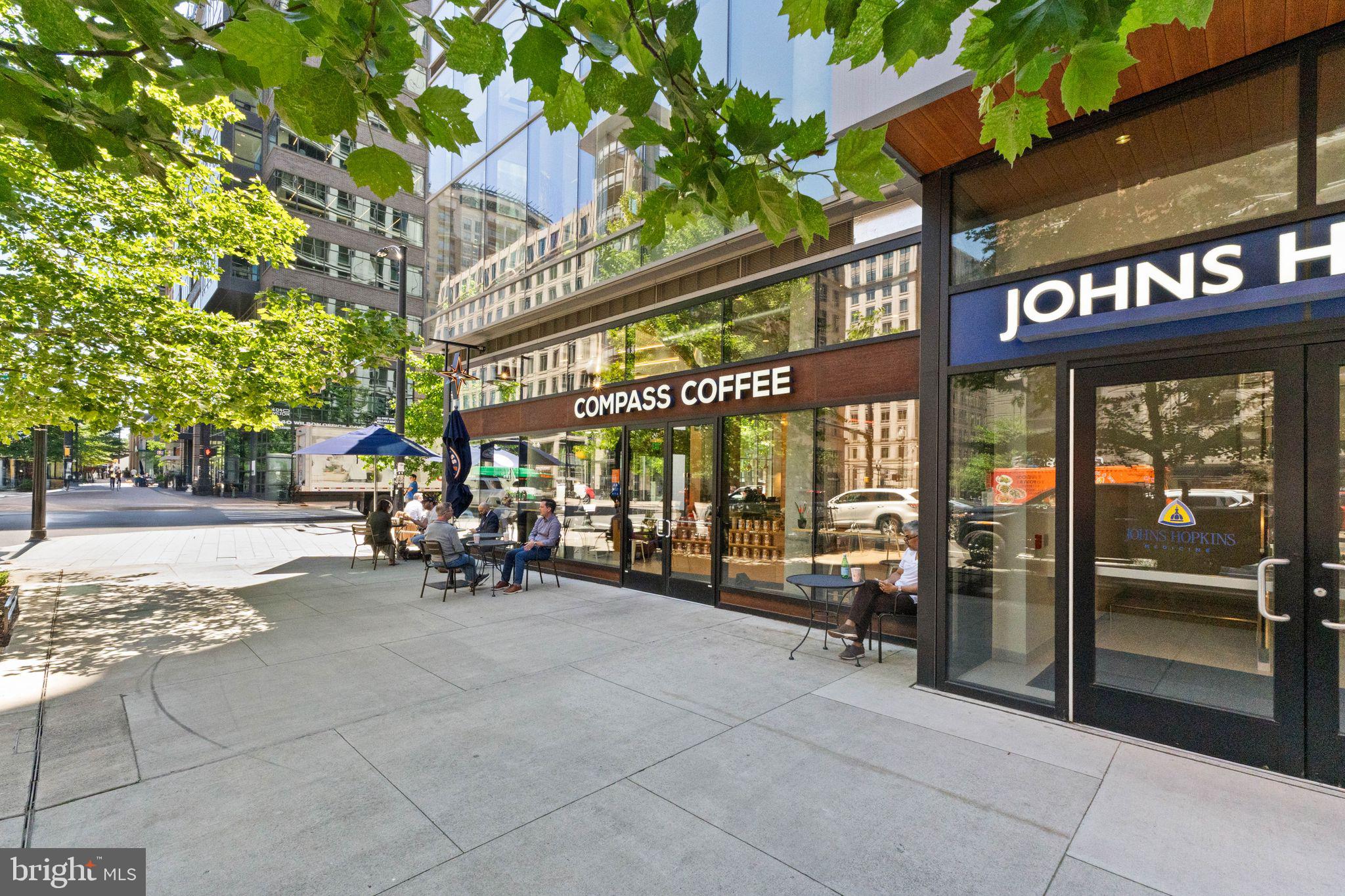 LEXINGTON SQUARE - Residential