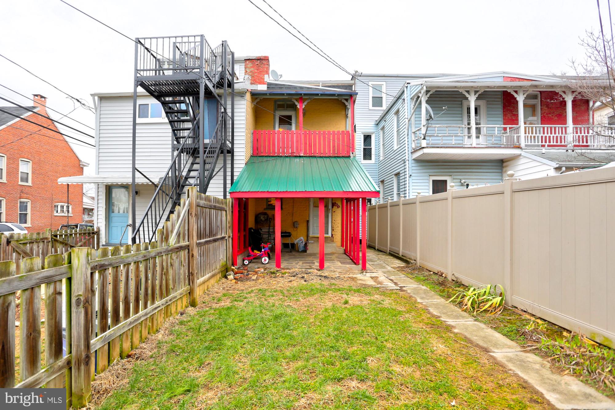 LANCASTER - Residential