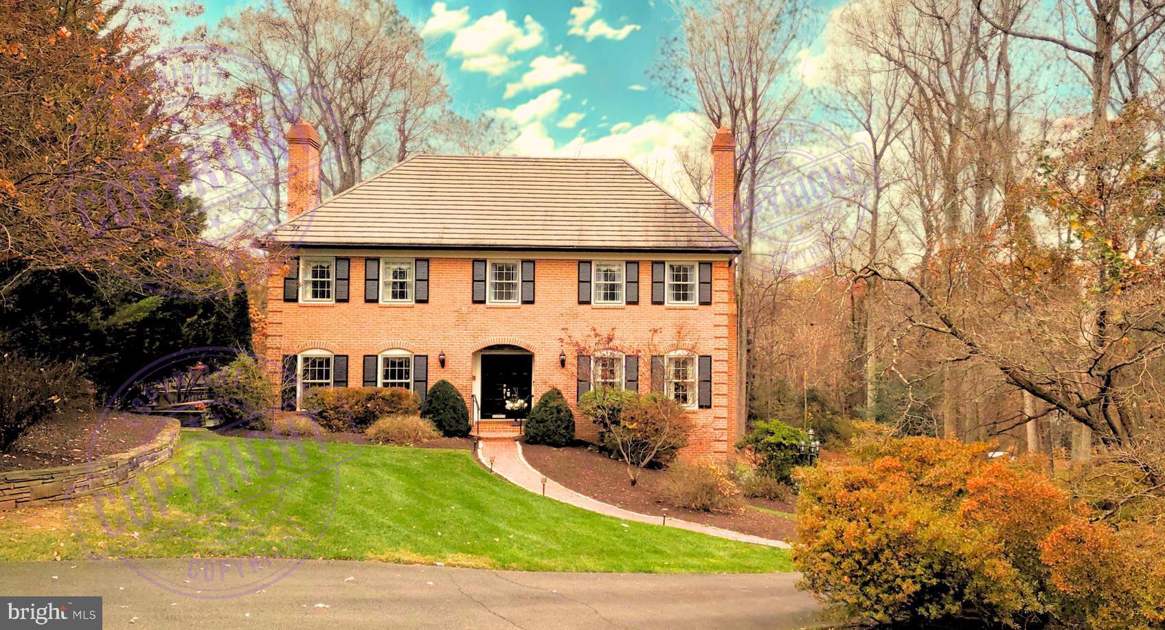 WOODSIDE ESTATES - Residential