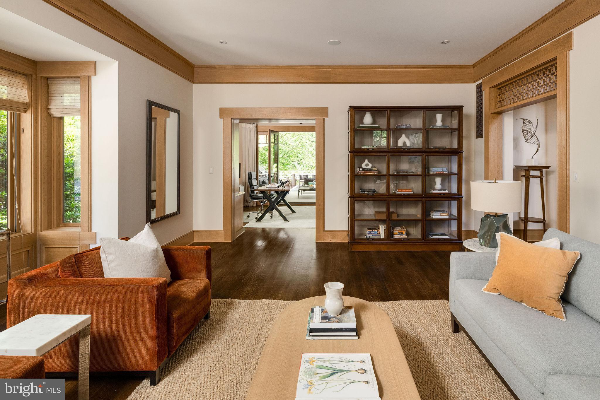 PHILLIPS PARK - Residential