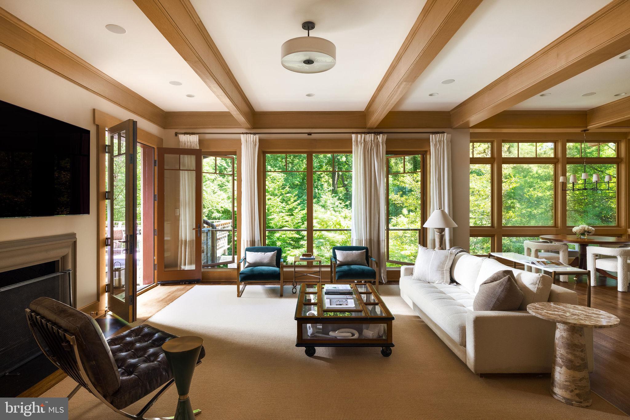 PHILLIPS PARK - Residential