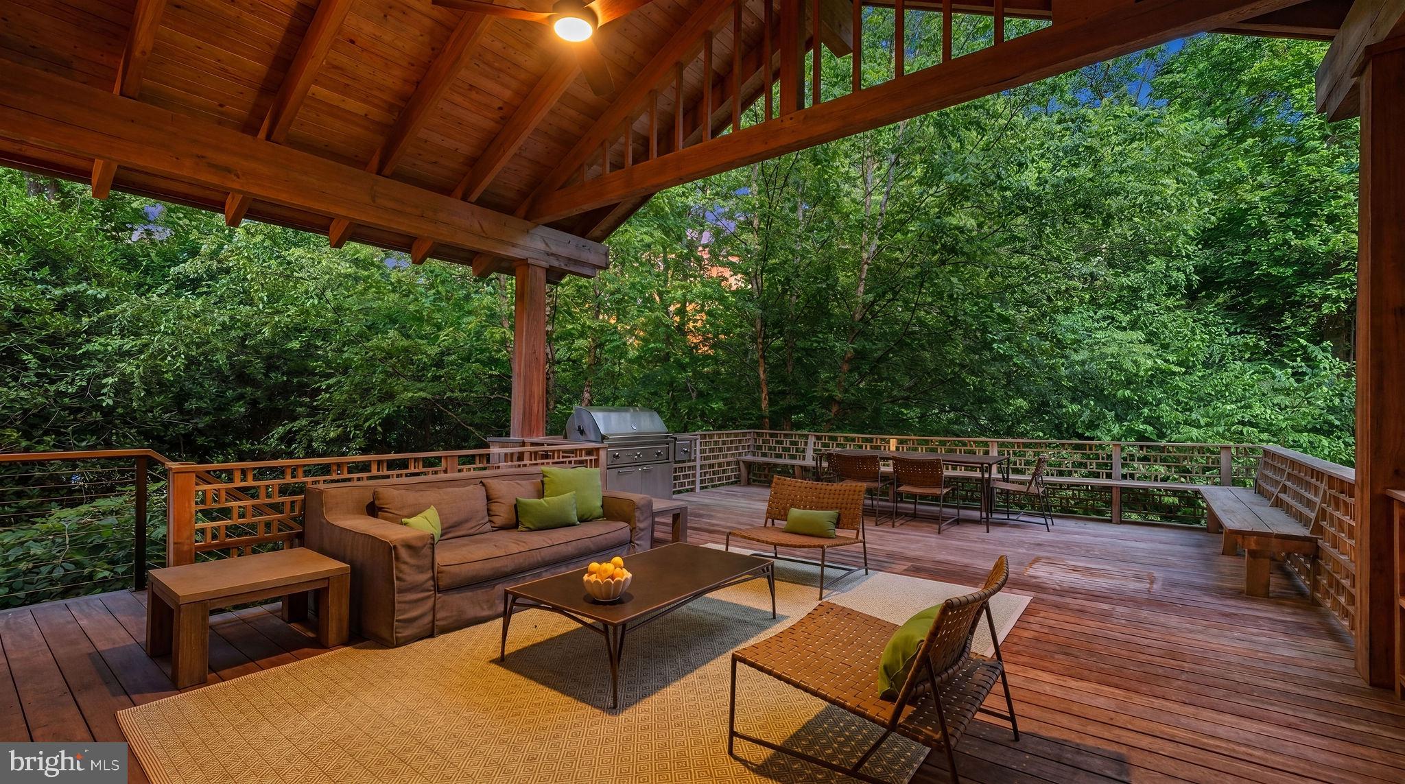 PHILLIPS PARK - Residential