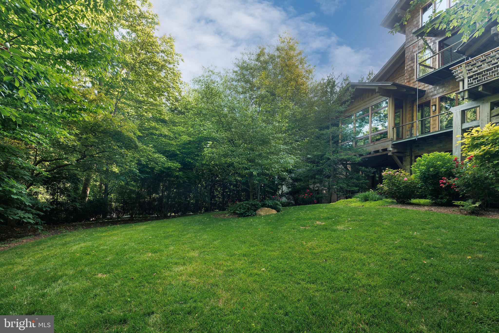 PHILLIPS PARK - Residential
