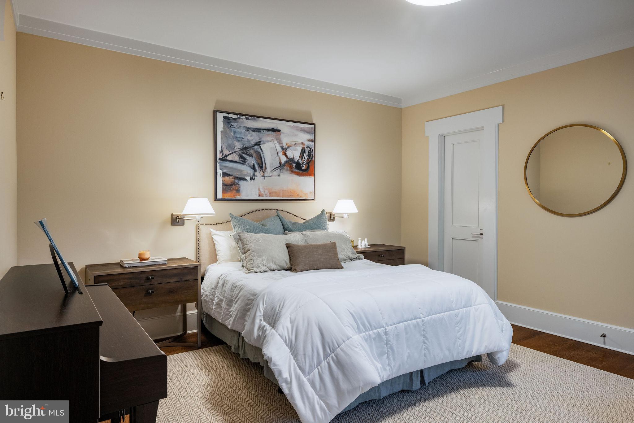PHILLIPS PARK - Residential