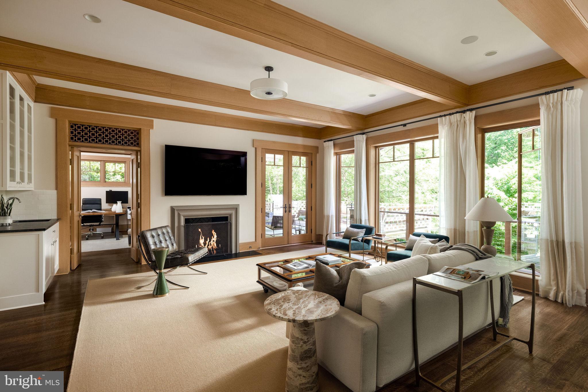 PHILLIPS PARK - Residential