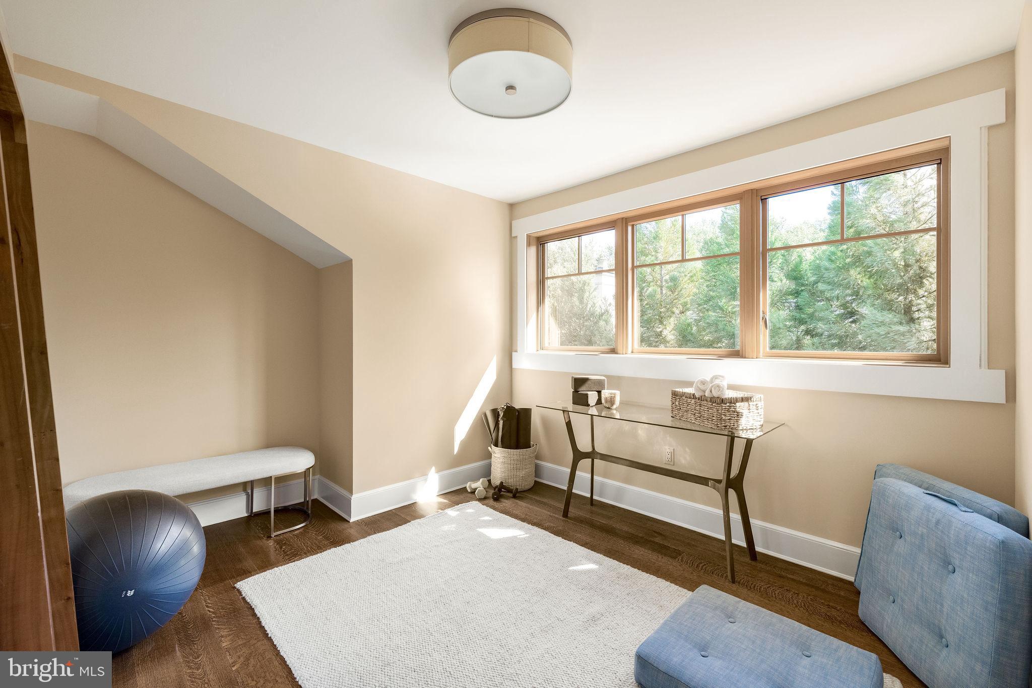 PHILLIPS PARK - Residential
