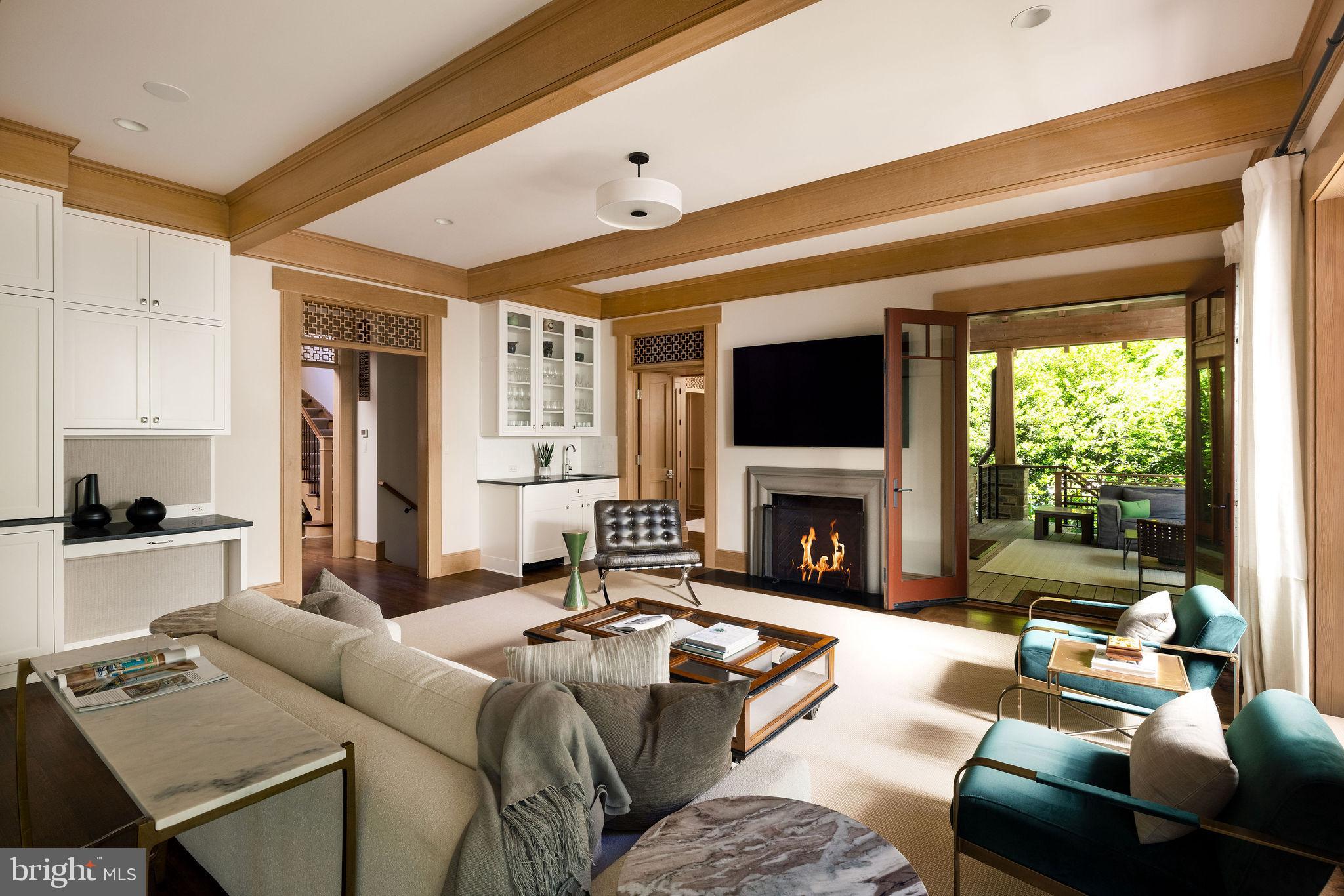 PHILLIPS PARK - Residential
