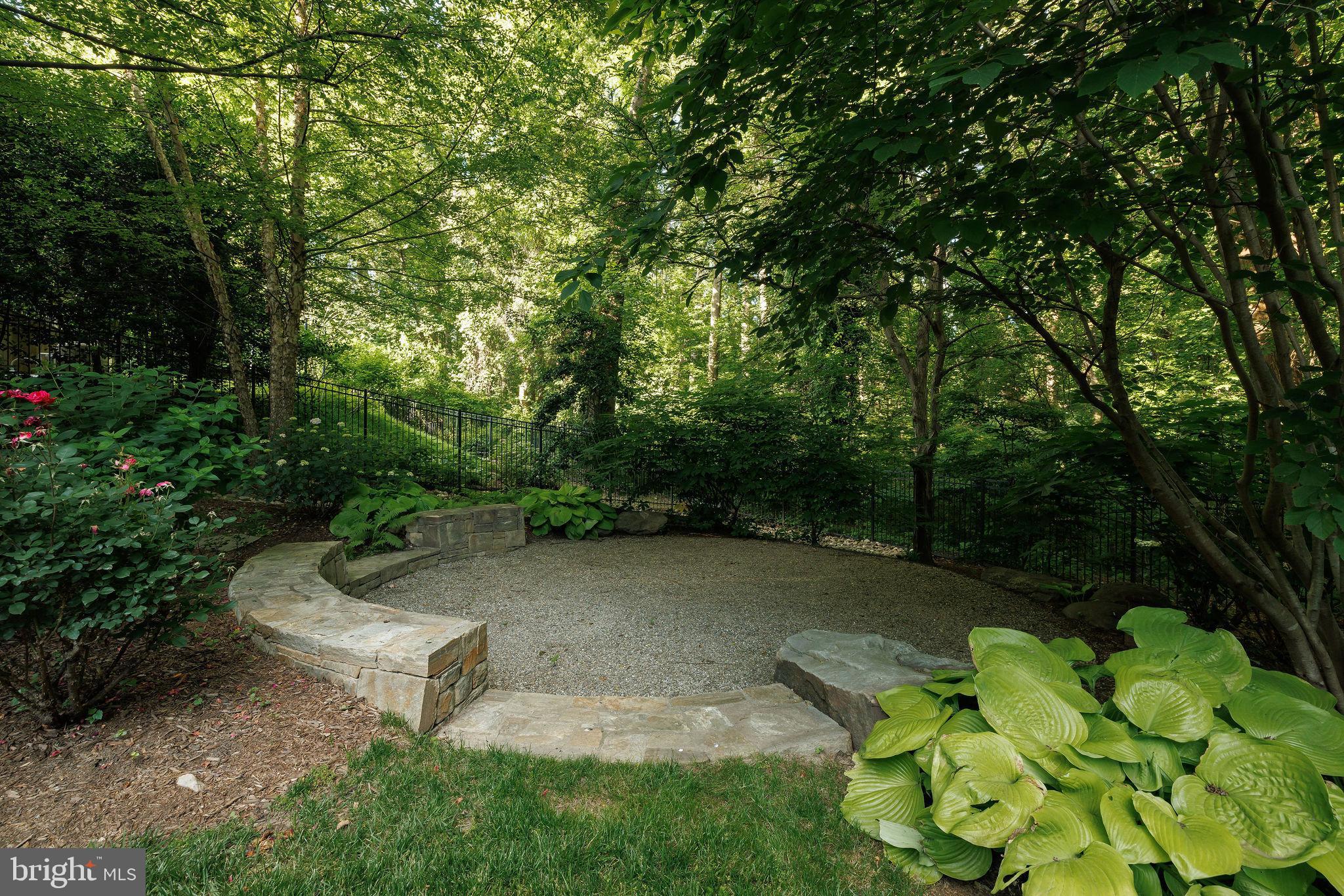 PHILLIPS PARK - Residential